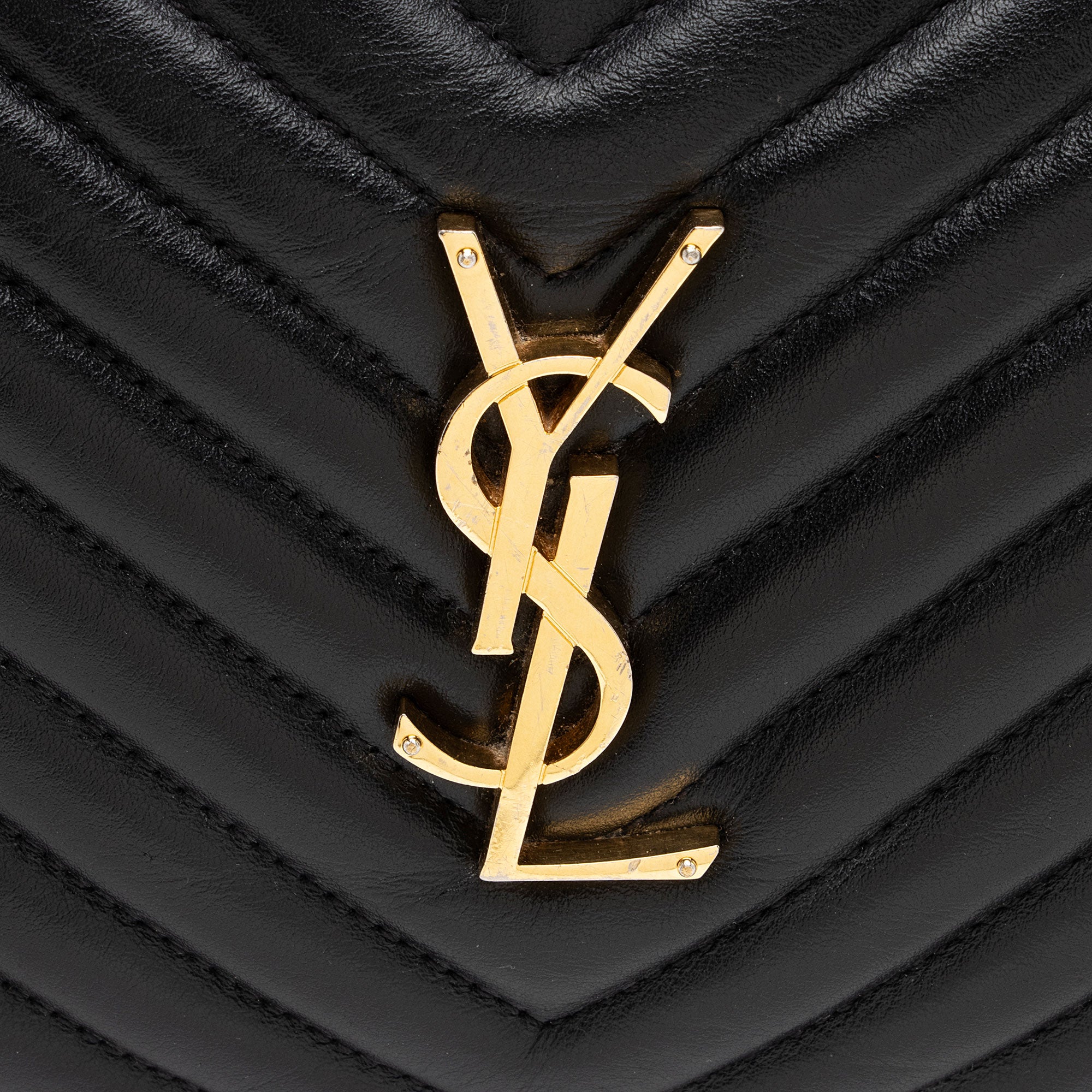 Saint Laurent Matelasse Calfskin Monogram Lou Camera Bag (SHF-WWrnik)