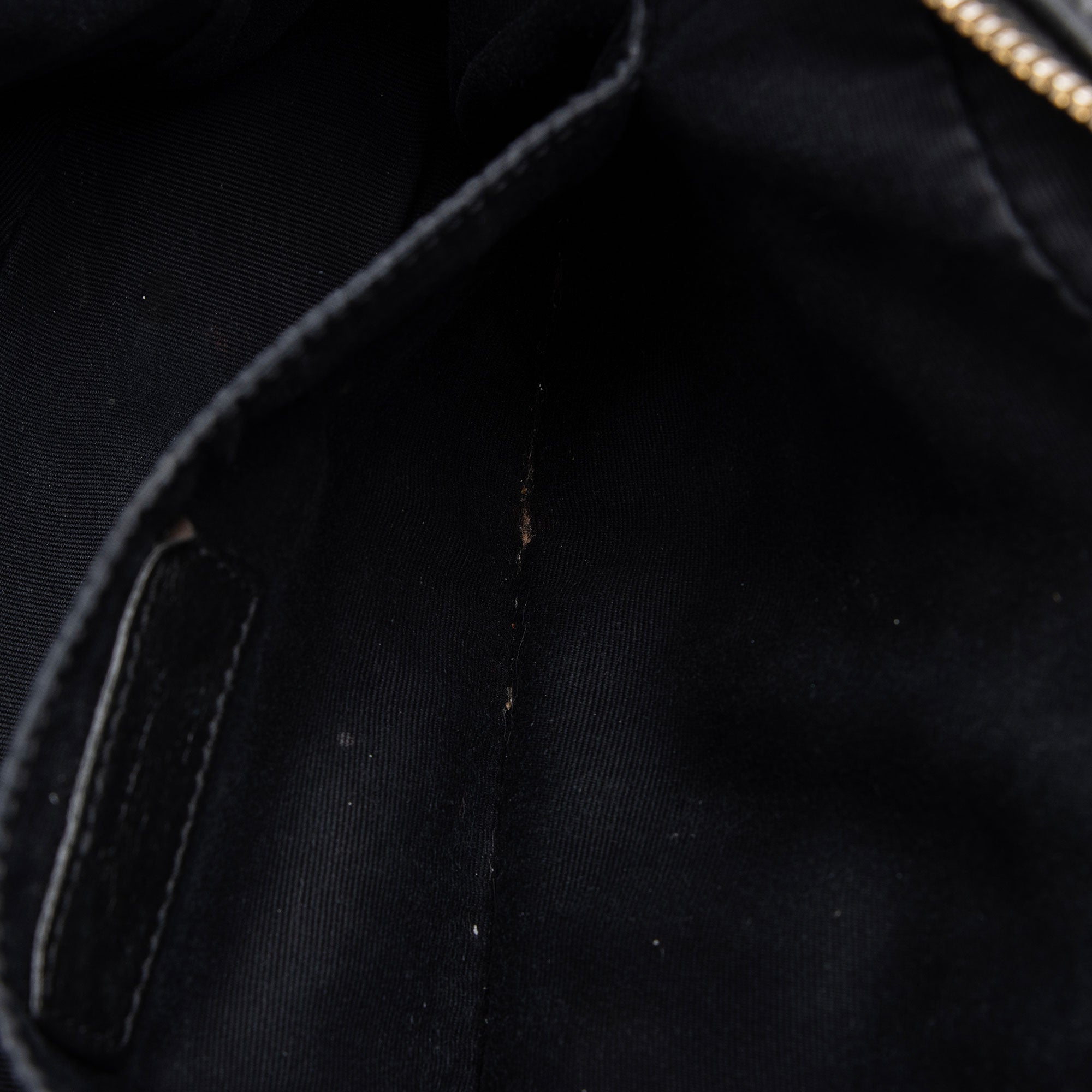 Saint Laurent Matelasse Calfskin Monogram Lou Camera Bag (SHF-WWrnik)