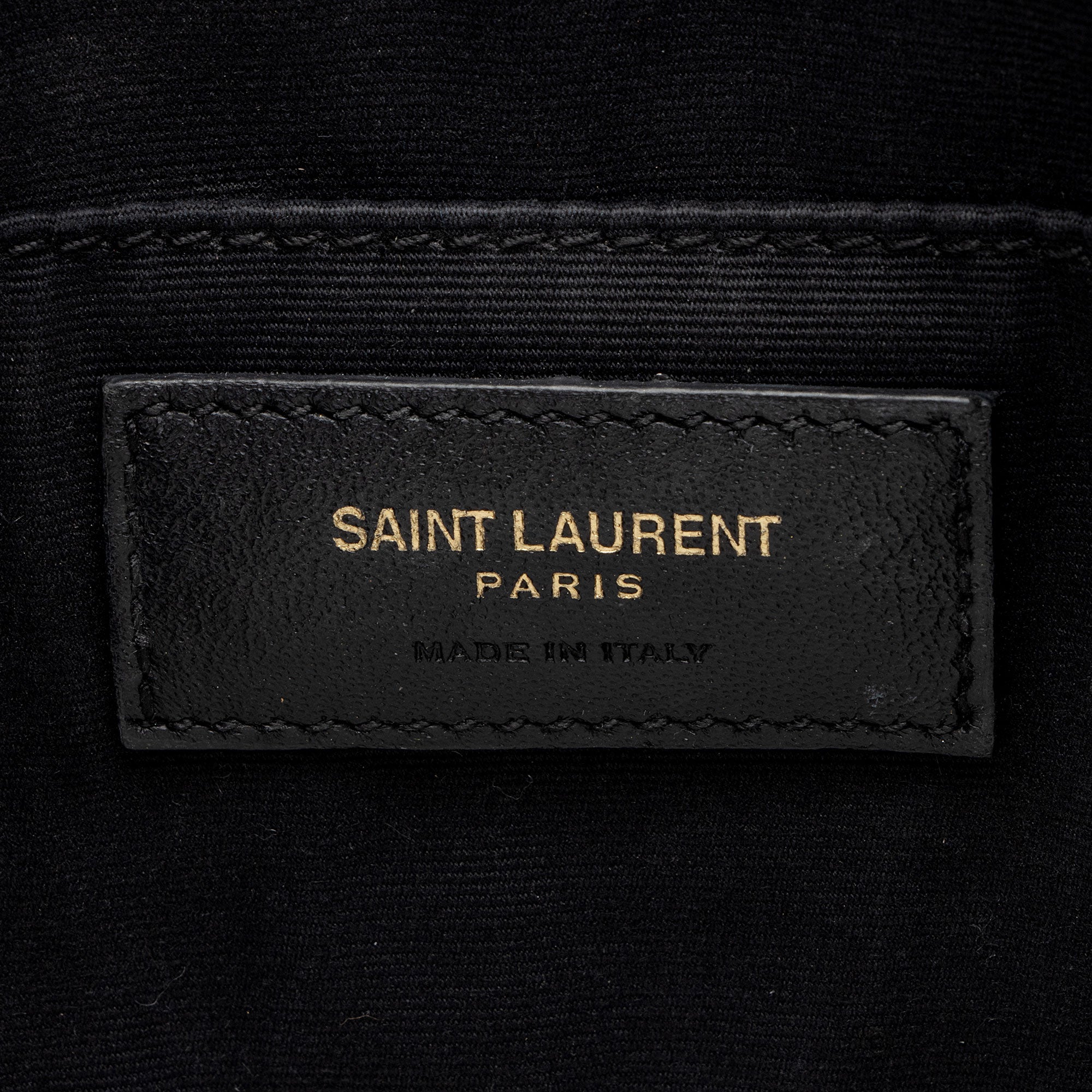 Saint Laurent Matelasse Calfskin Monogram Lou Camera Bag (SHF-wHhf08)