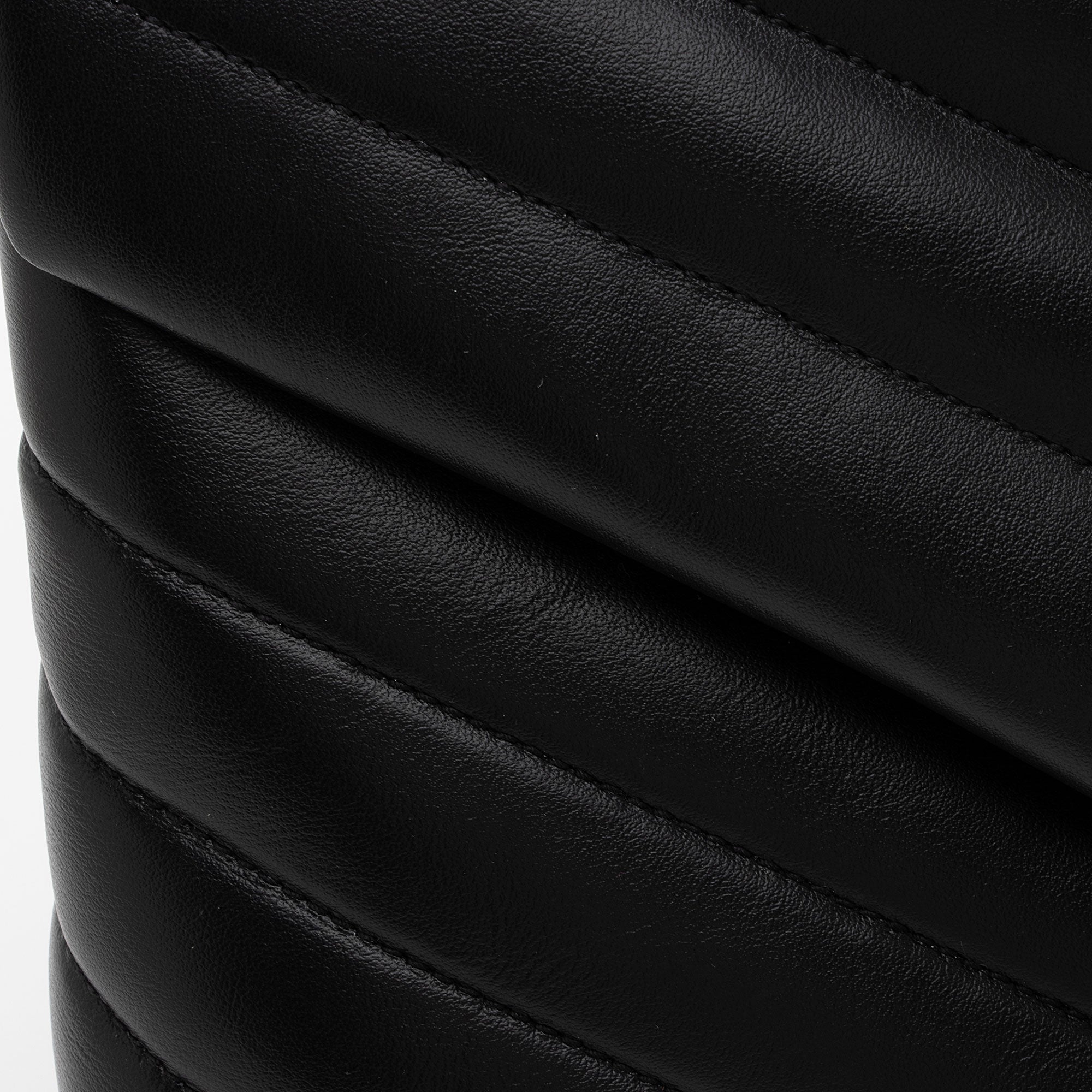 Saint Laurent Matelasse Calfskin Monogram LouLou Chain Medium Shoulder Bag (SHF-uqtKvy)