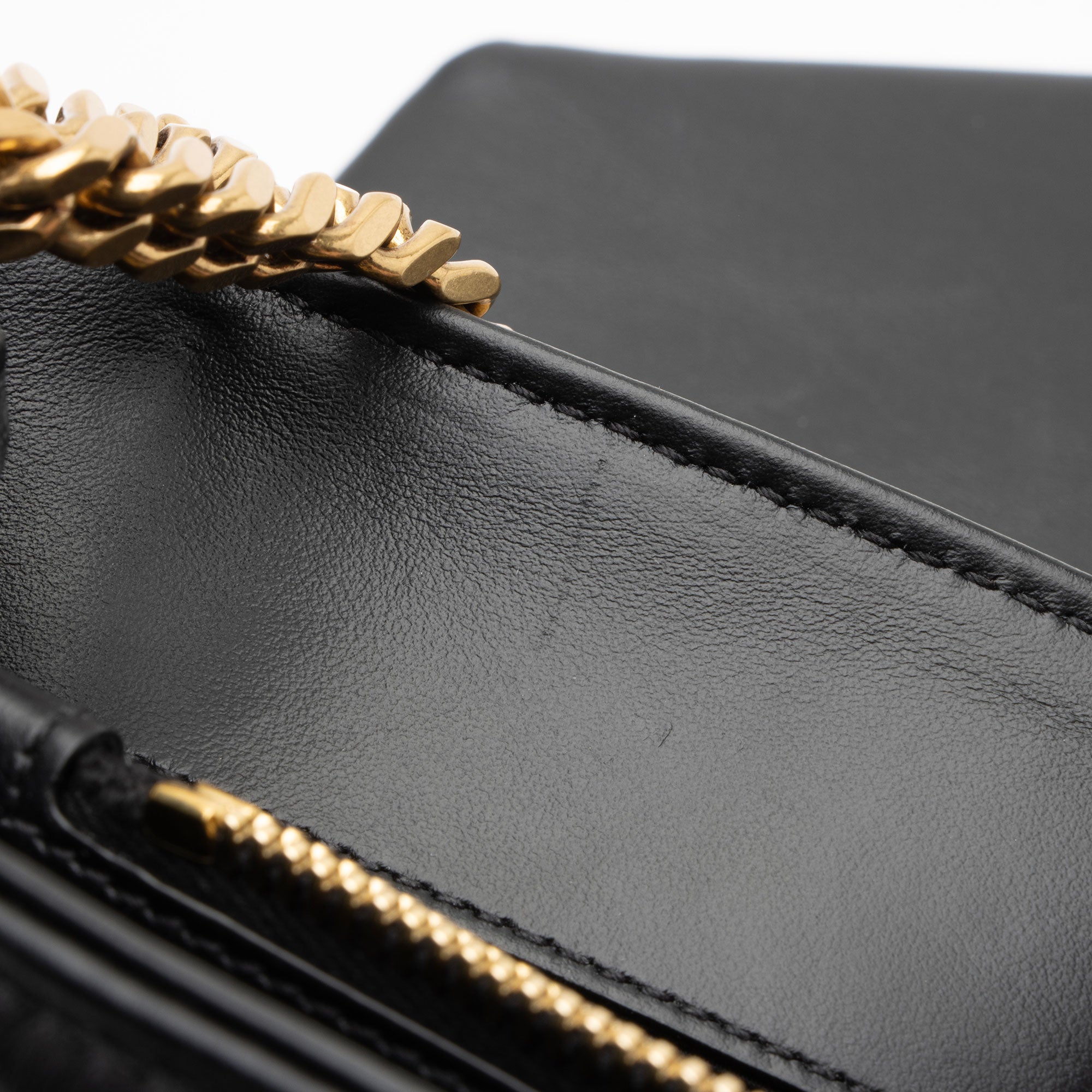 Saint Laurent Matelasse Calfskin Monogram LouLou Chain Medium Shoulder Bag (SHF-ksqMxY)