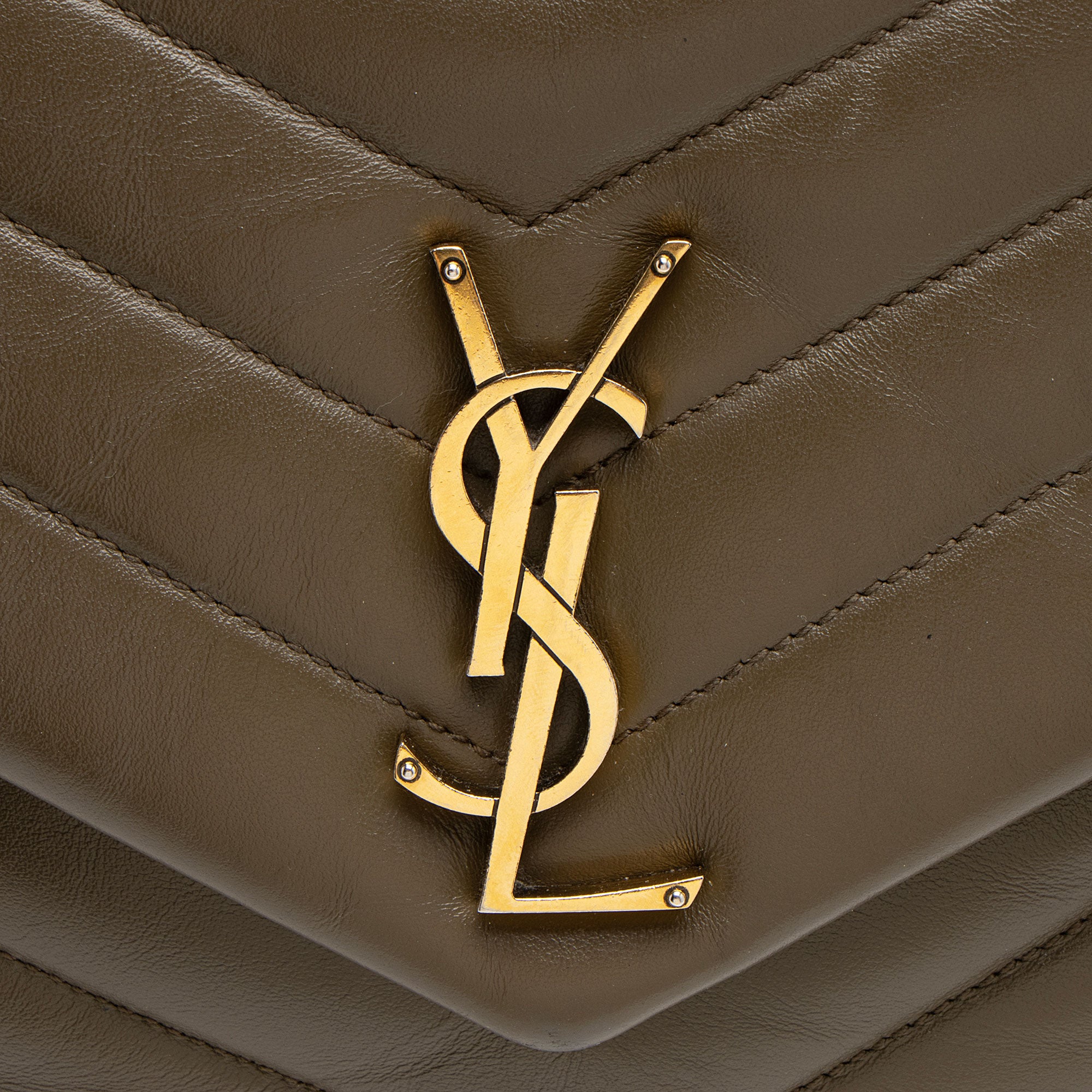 Saint Laurent Matelasse Calfskin Monogram LouLou Chain Medium Shoulder Bag (SHF-Tz5A5L)
