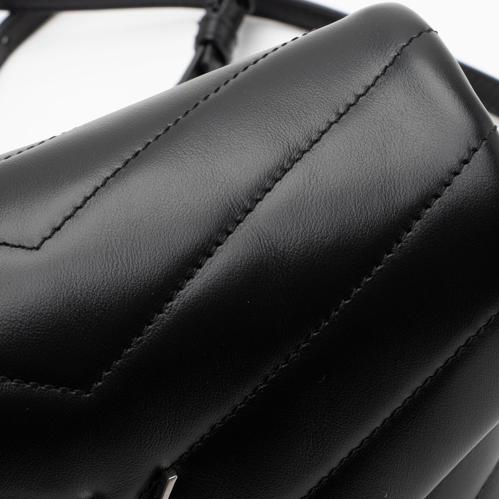 Saint Laurent Matelasse Calfskin Monogram LouLou Toy Crossbody Bag (SHF-XA7PvZ)