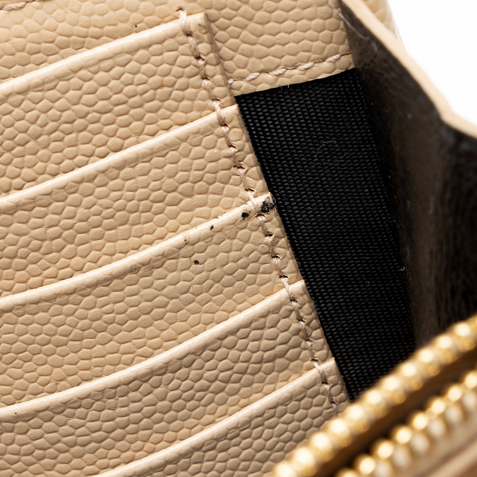 Saint Laurent Matelasse Grain de Poudre Monogram Chain Wallet
