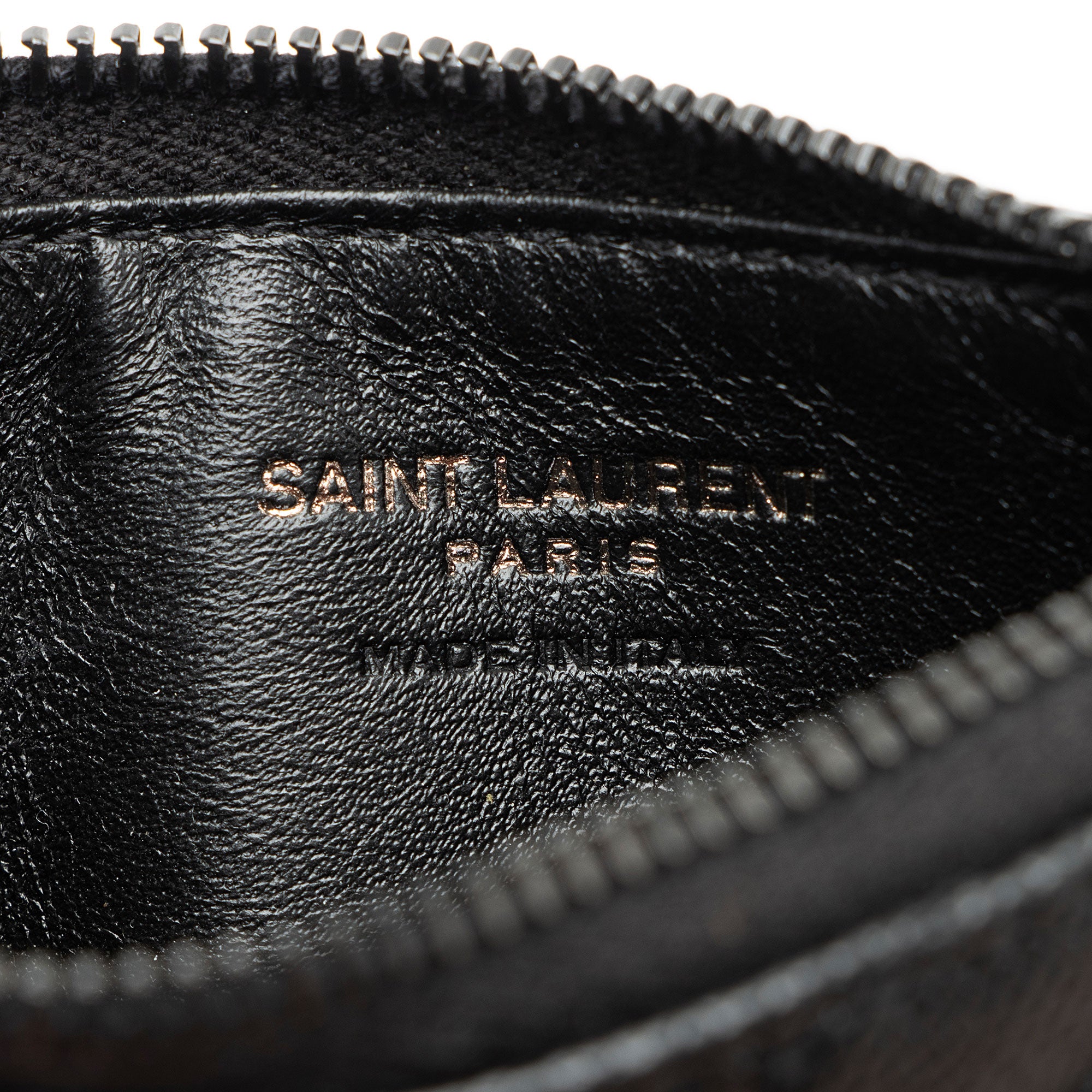 Saint Laurent Matelasse Grain de Poudre Monogram Fragments Zipper Card Case (SHF-sDlJPU)