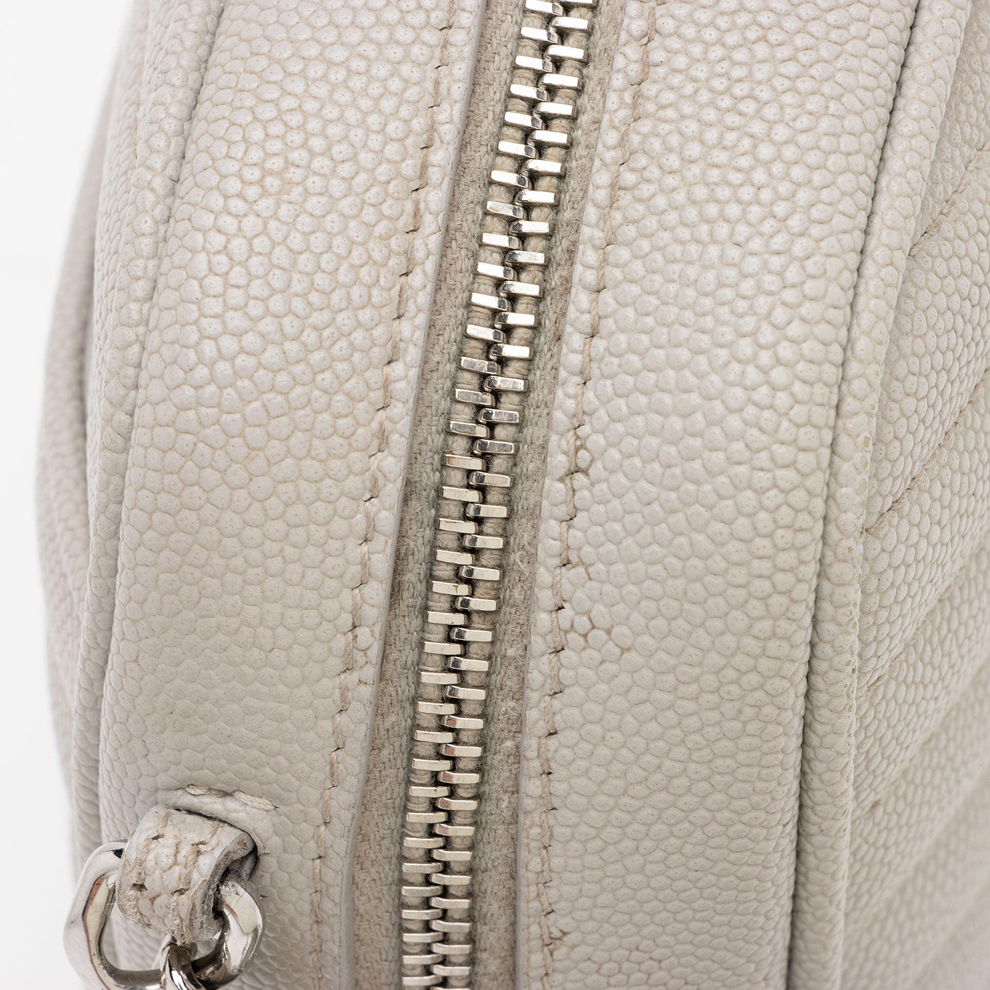 Saint Laurent Matelasse Grain de Poudre Monogram Lou Mini Camera Bag (SHF-kKekCc)