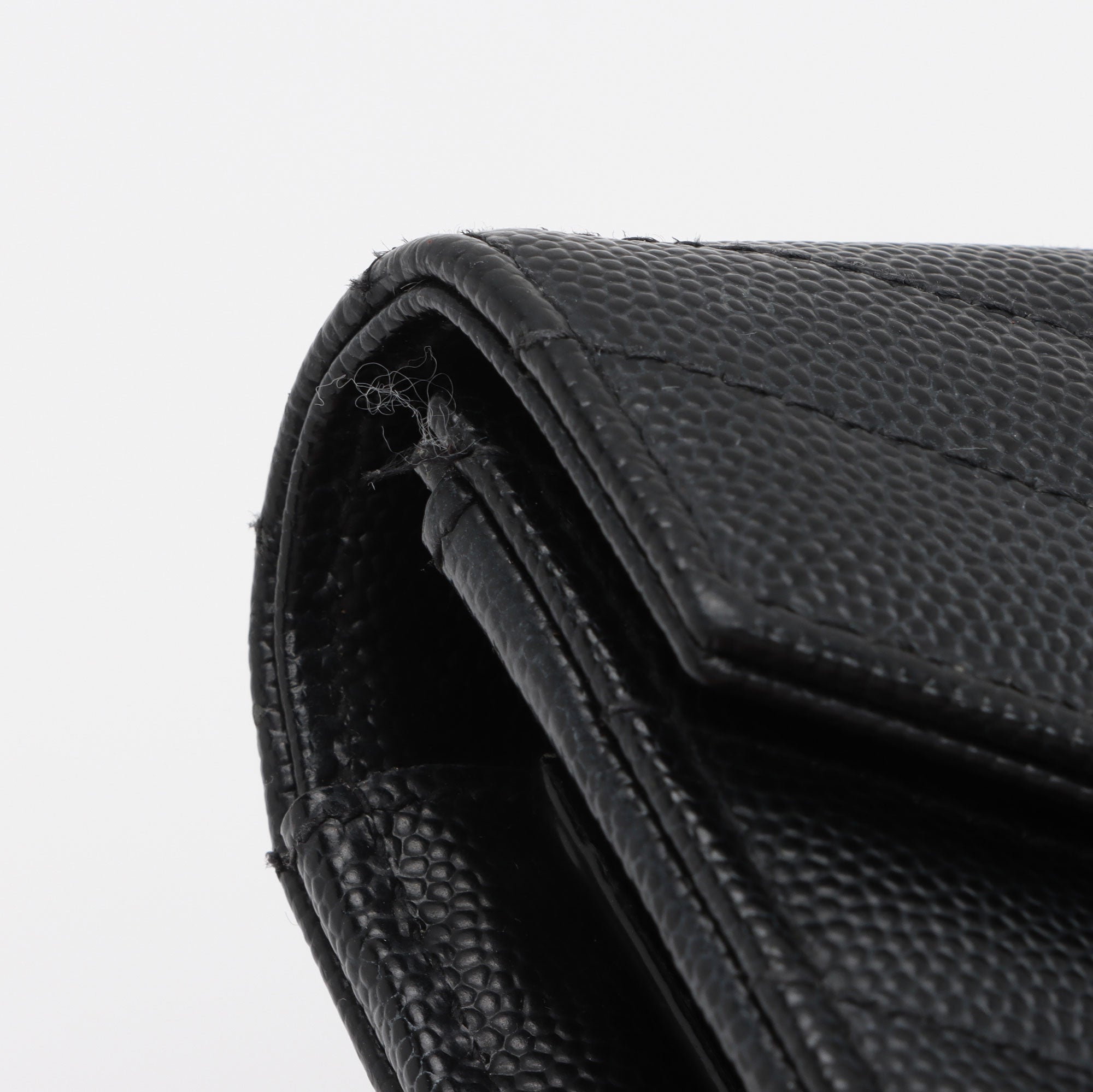 Saint Laurent Matelasse Grain de Poudre Monogram Wallet (SHF-YZtdVY)