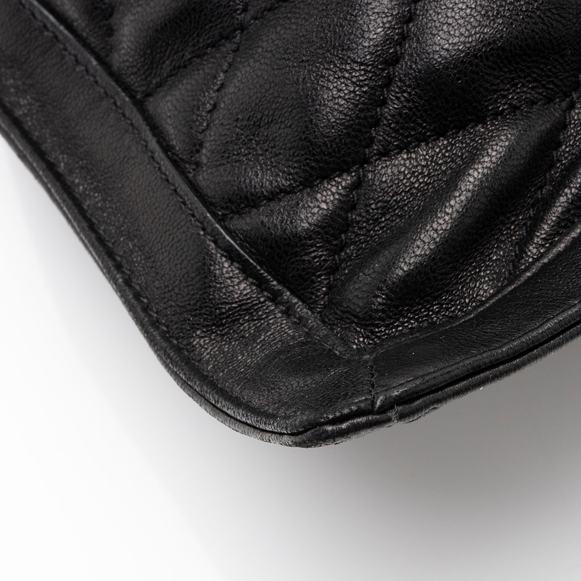 Saint Laurent Matelasse Quilted YSL Pochon Drawstring Tote (SHF-EoGX4B)