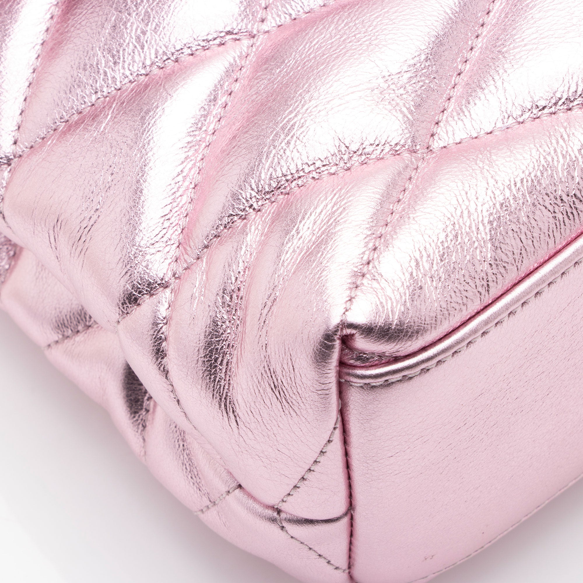Saint Laurent Metallic Quilted Lambskin Puffer Sade Clutch (SHF-dsF7Ye)