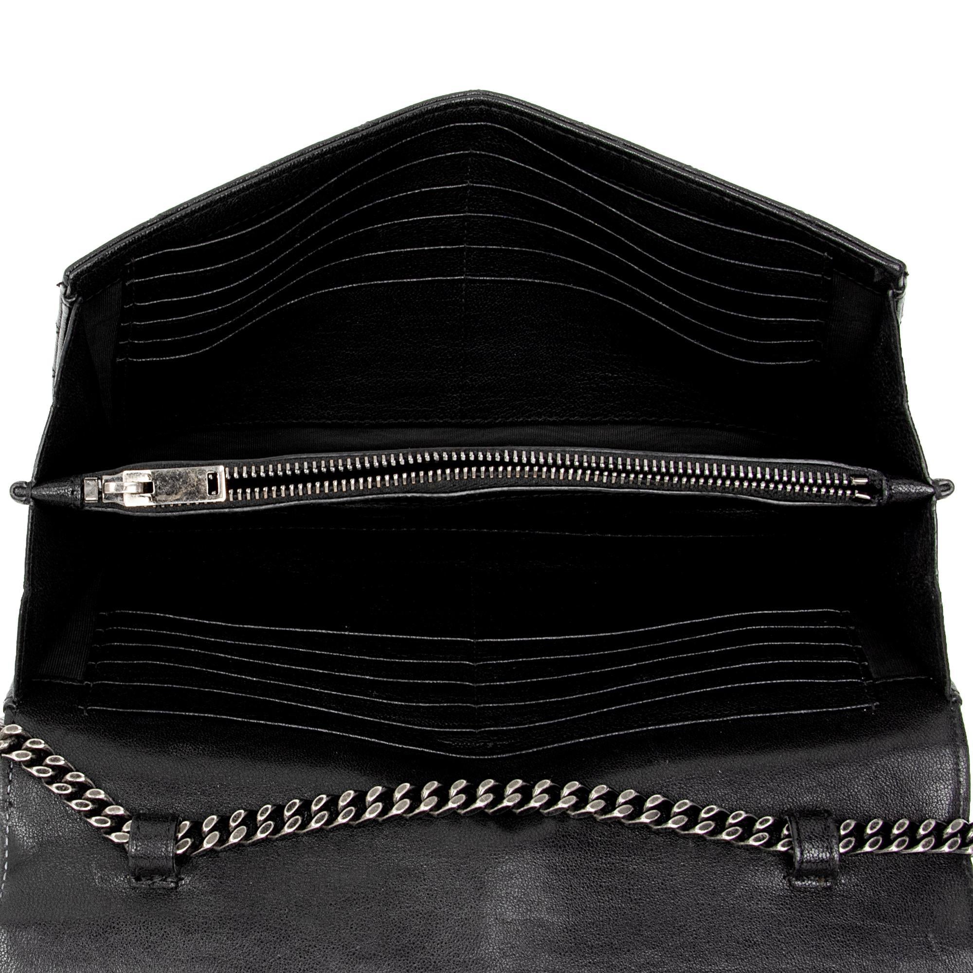 Saint Laurent Mixed Matelasse Calfskin Monogram Chain Wallet (SHF-f944Ez)