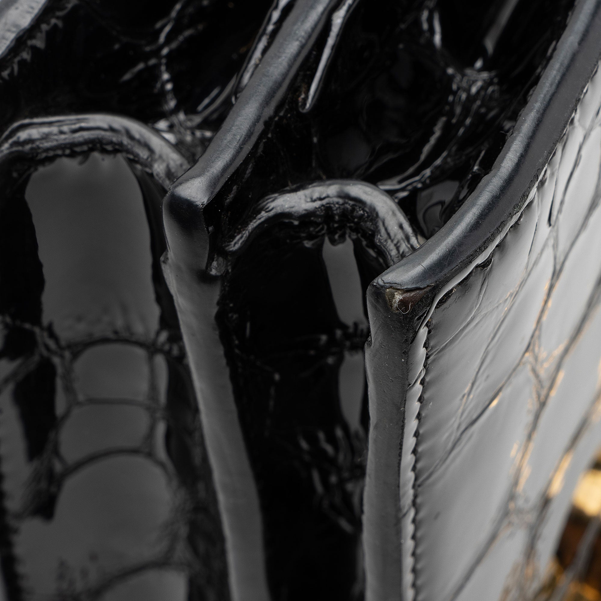 Saint Laurent Croc Embossed Patent Leather Monogram Cassandra Medium Chain Bag