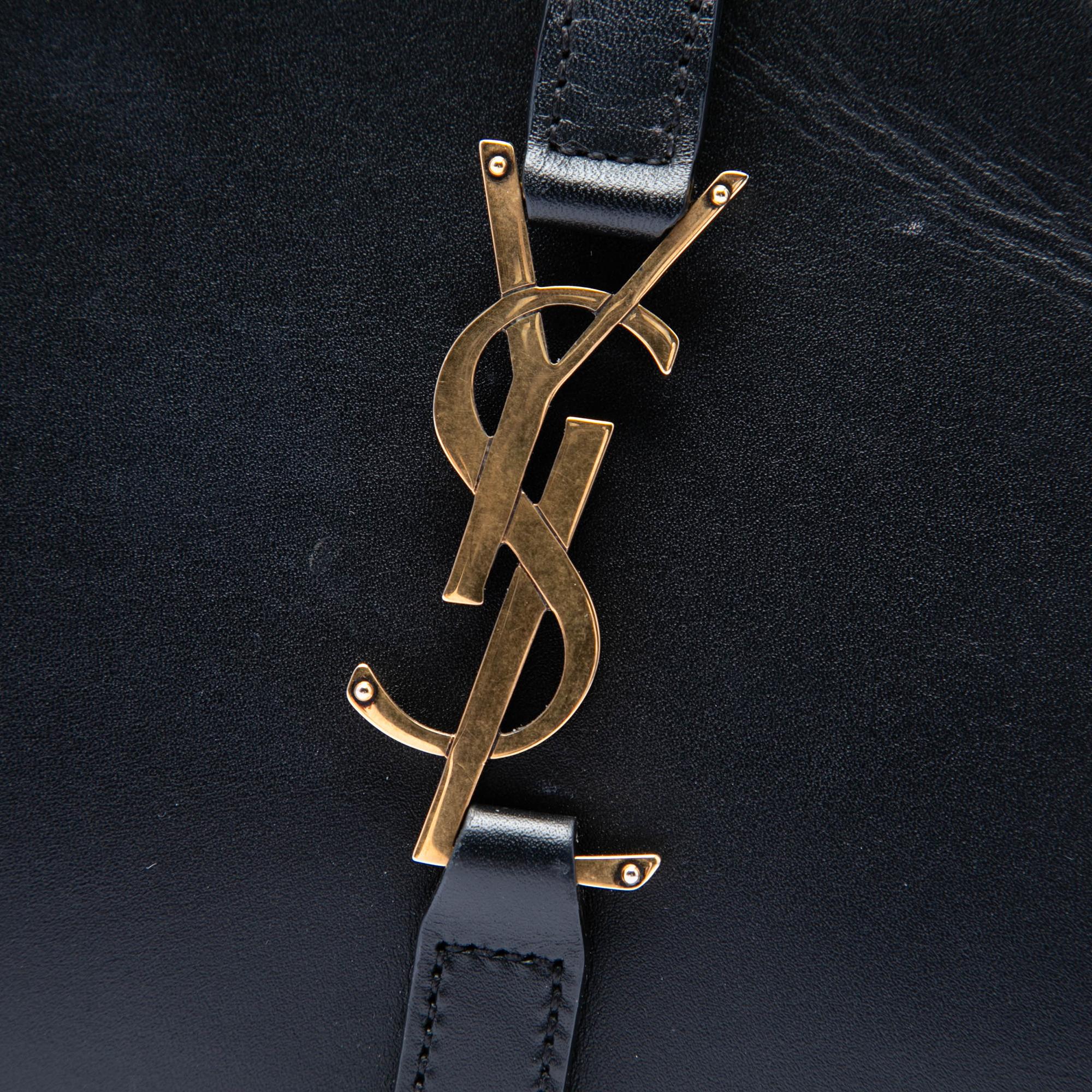 Saint Laurent Smooth Calfskin Le 5 a 7