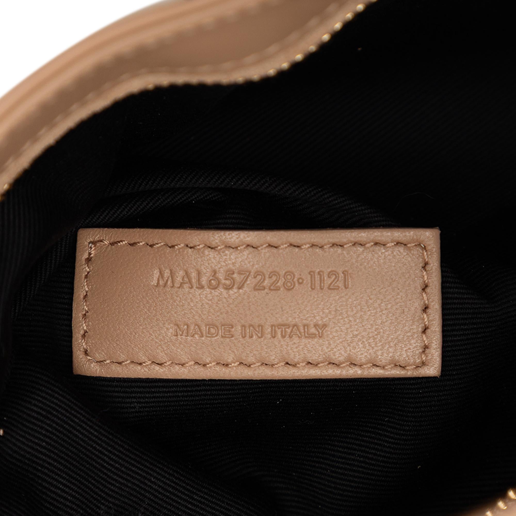 Saint Laurent Smooth Calfskin Le 5 a 7