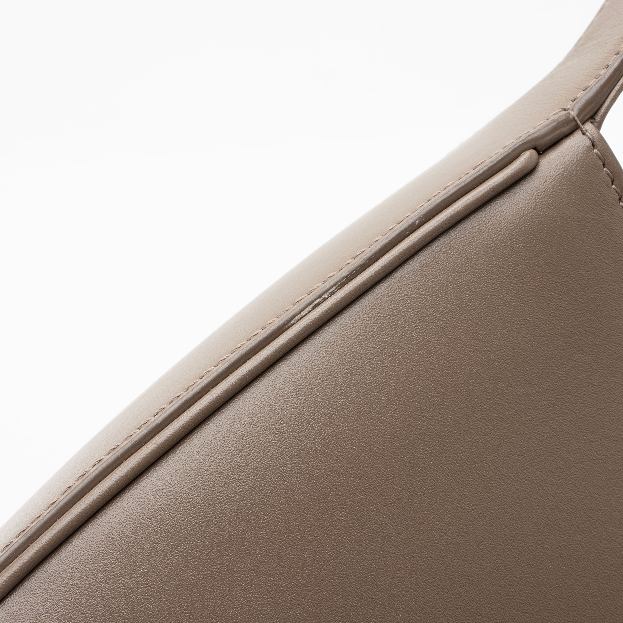 Saint Laurent Smooth Calfskin Monogram Le 5 A 7 Hobo