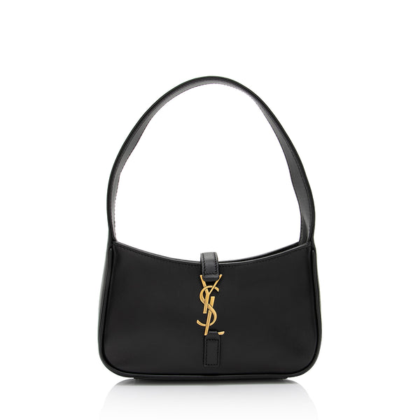 Celebs Make Their Way in the World With Saint Laurent Bags - Brands Blogger