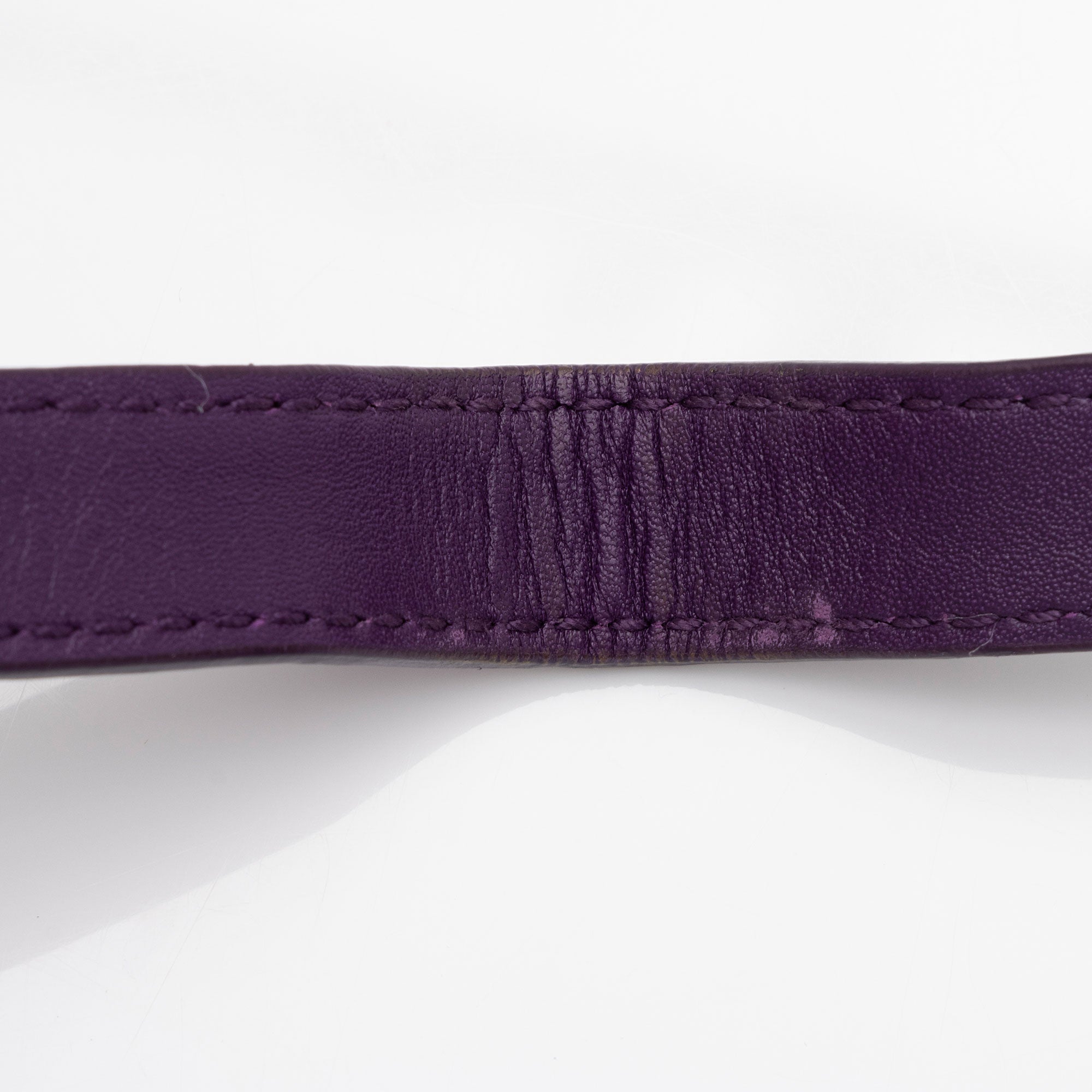 Salvatore Ferragamo Calfskin Aileen Shoulder Bag (SHF-DDDtxg)