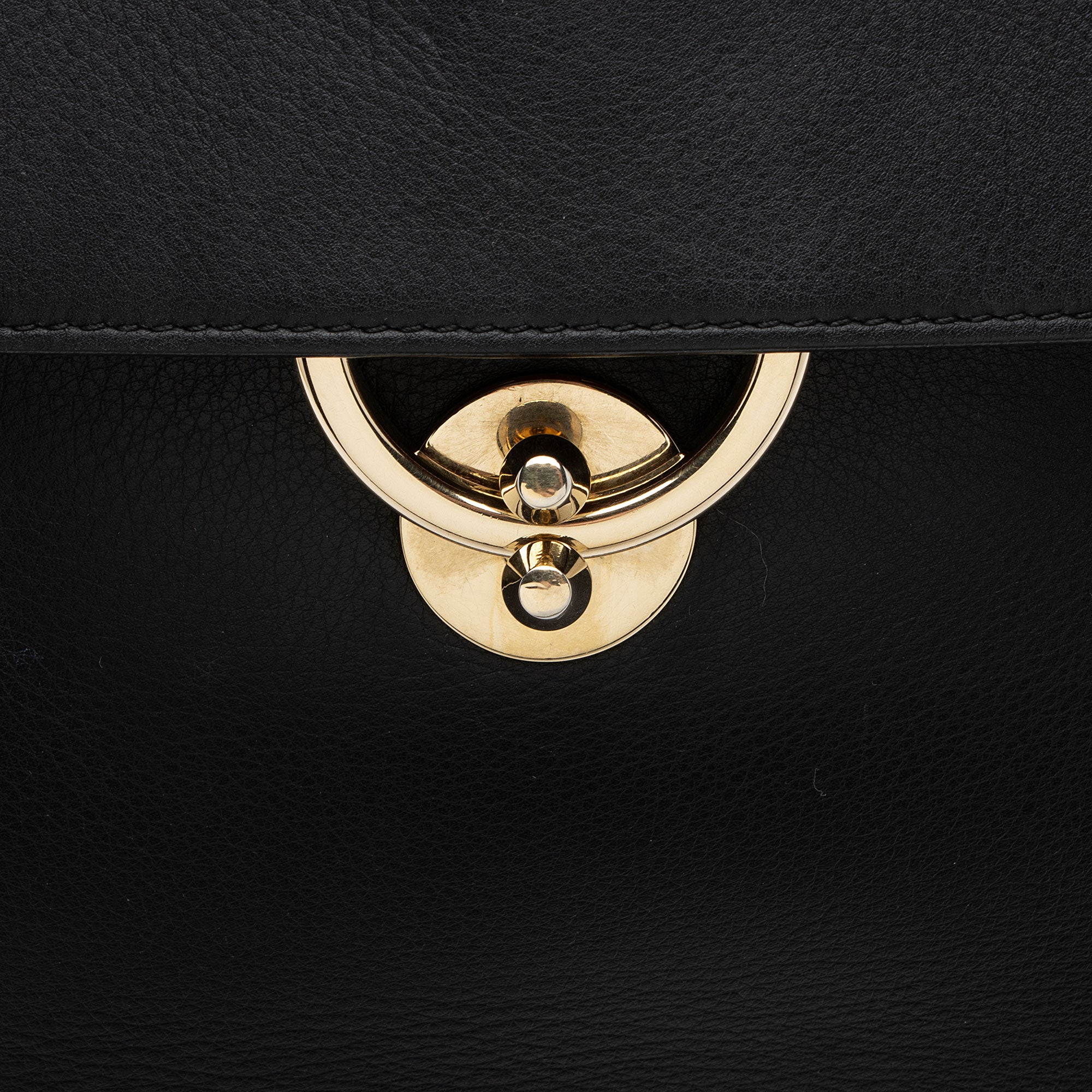 Salvatore Ferragamo Calfskin Jet Set Large Top Handle (SHF-VwIECE)