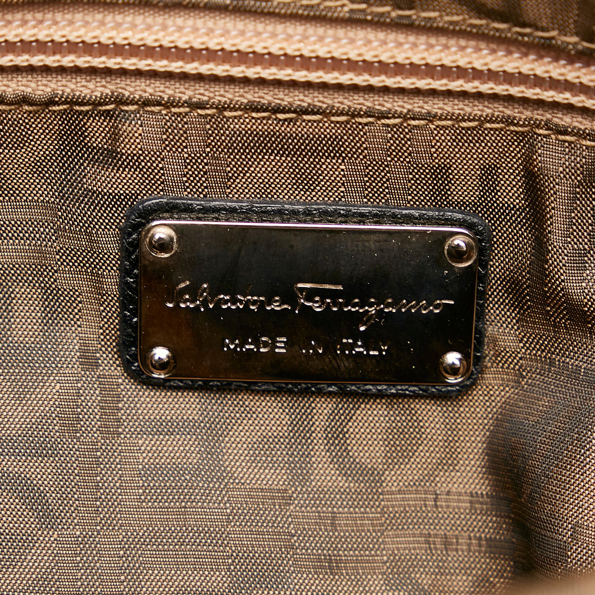Salvatore Ferragamo Ganchini Tote (SHG-36650)