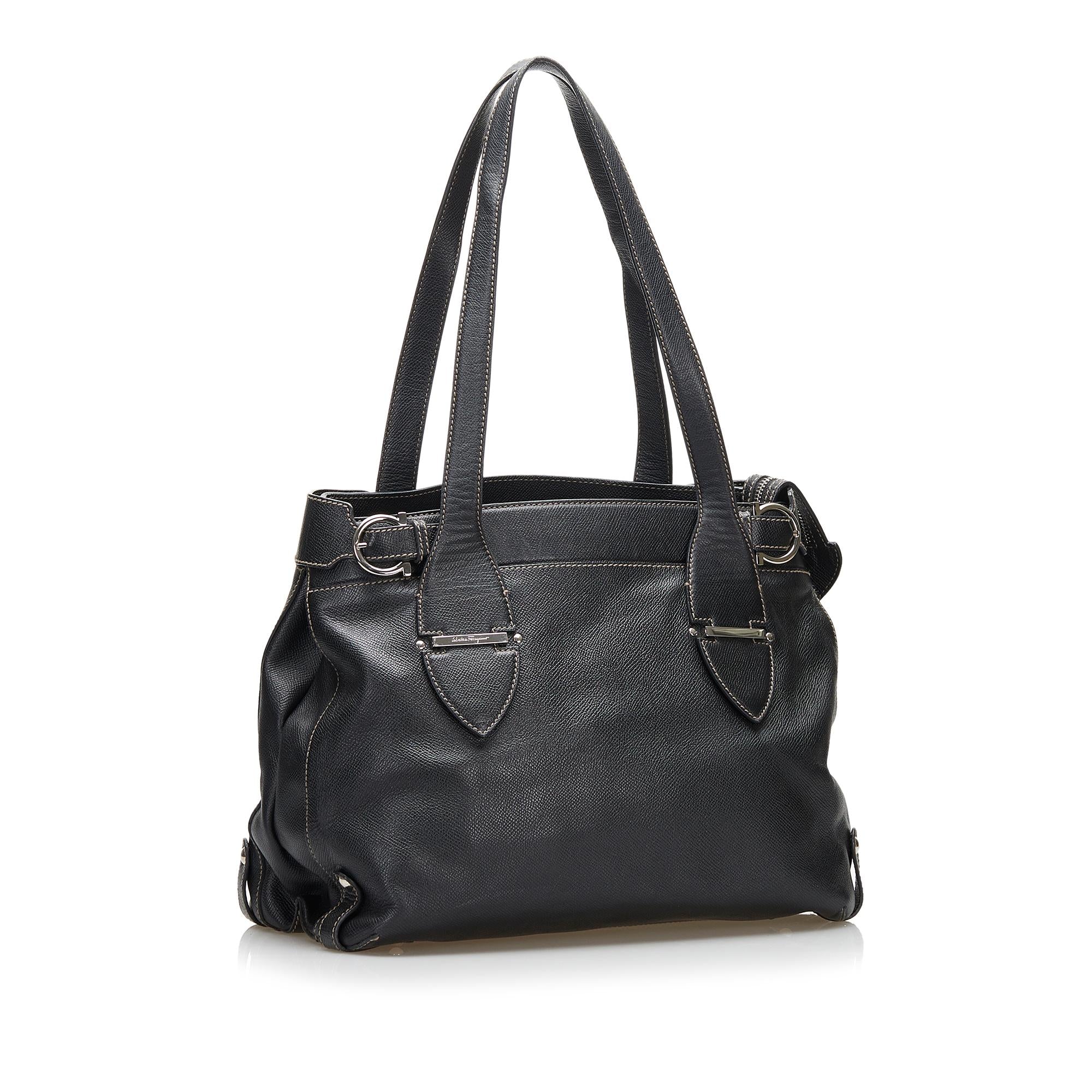 Salvatore Ferragamo Ganchini Tote (SHG-36650)