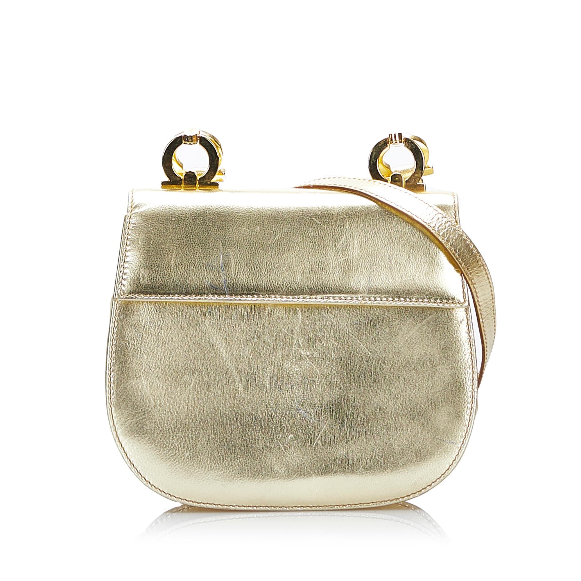Salvatore Ferragamo Gancini Crossbody (SHG-hwP1lQ)