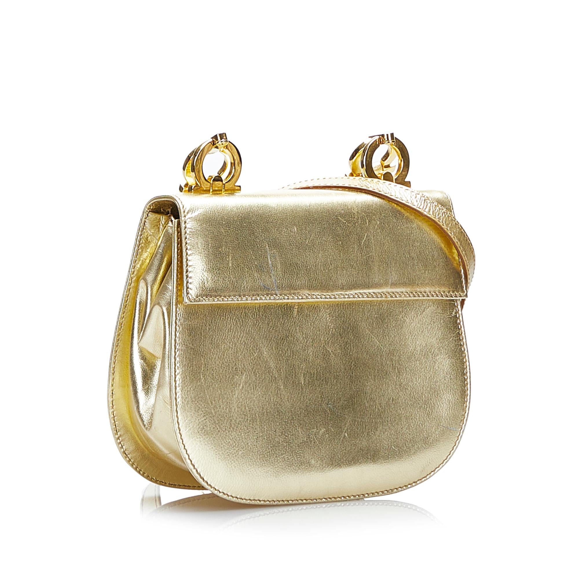 Salvatore Ferragamo Gancini Crossbody (SHG-hwP1lQ)