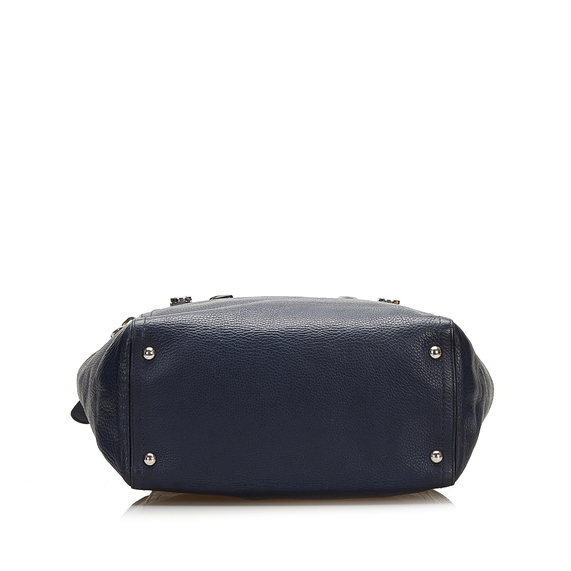 Salvatore Ferragamo Gancini Leather Tote Bag (SHG-35983)