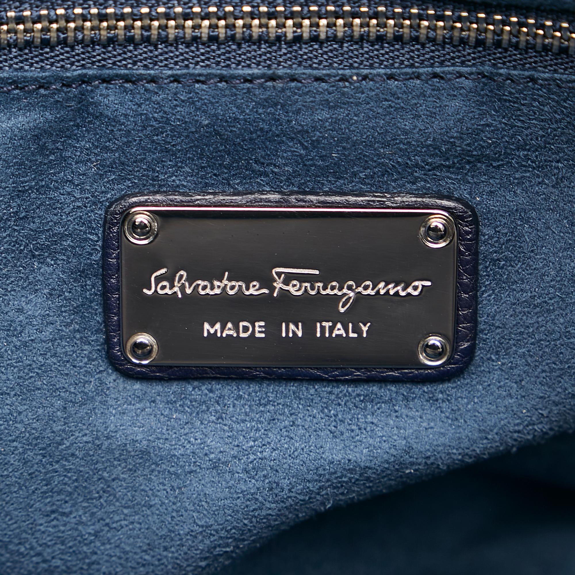 Salvatore Ferragamo Gancini Leather Tote Bag (SHG-35983)