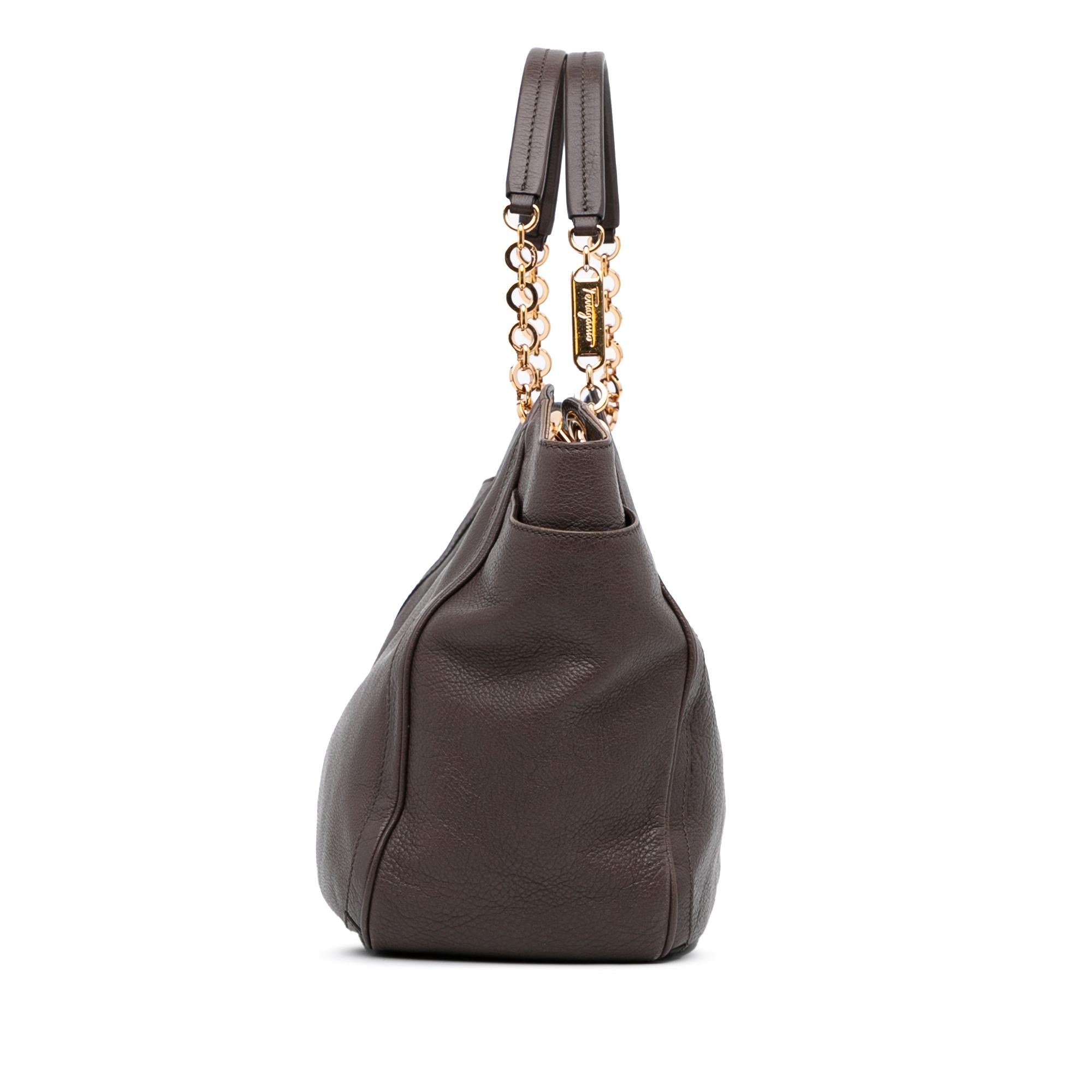 Salvatore Ferragamo Gancini Leather Tote (SHG-PYNwEt)