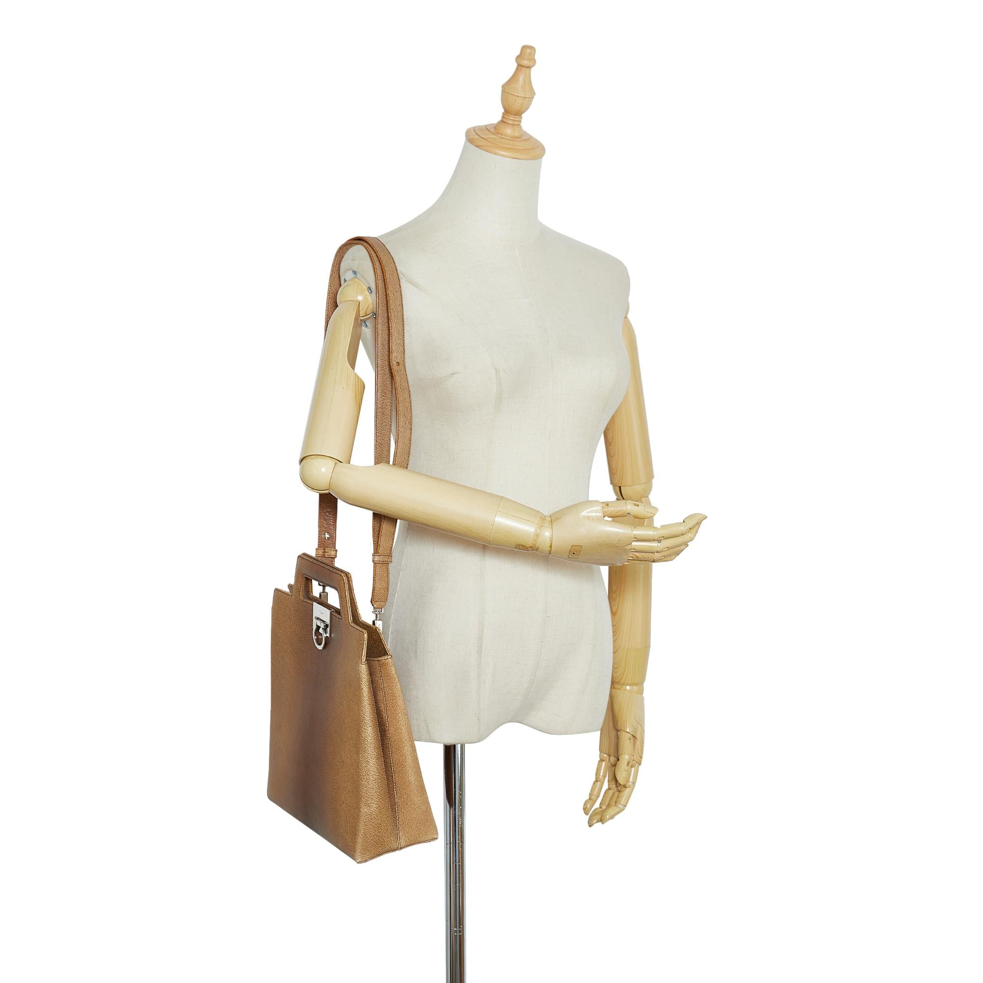 Salvatore Ferragamo Gancini Satchel (SHG-aVmQQJ)