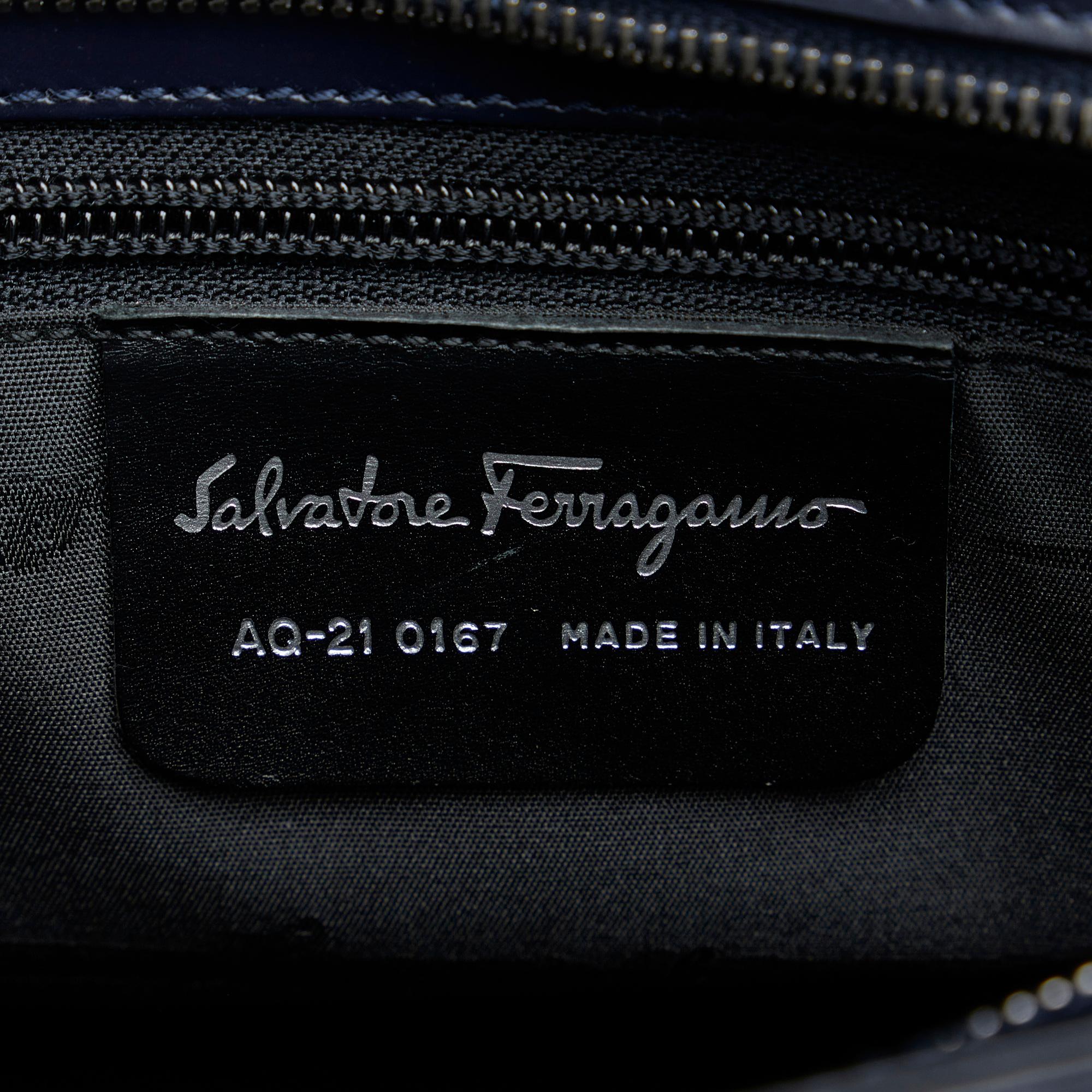 Salvatore Ferragamo Gancini Satchel (SHG-DsRgN7)