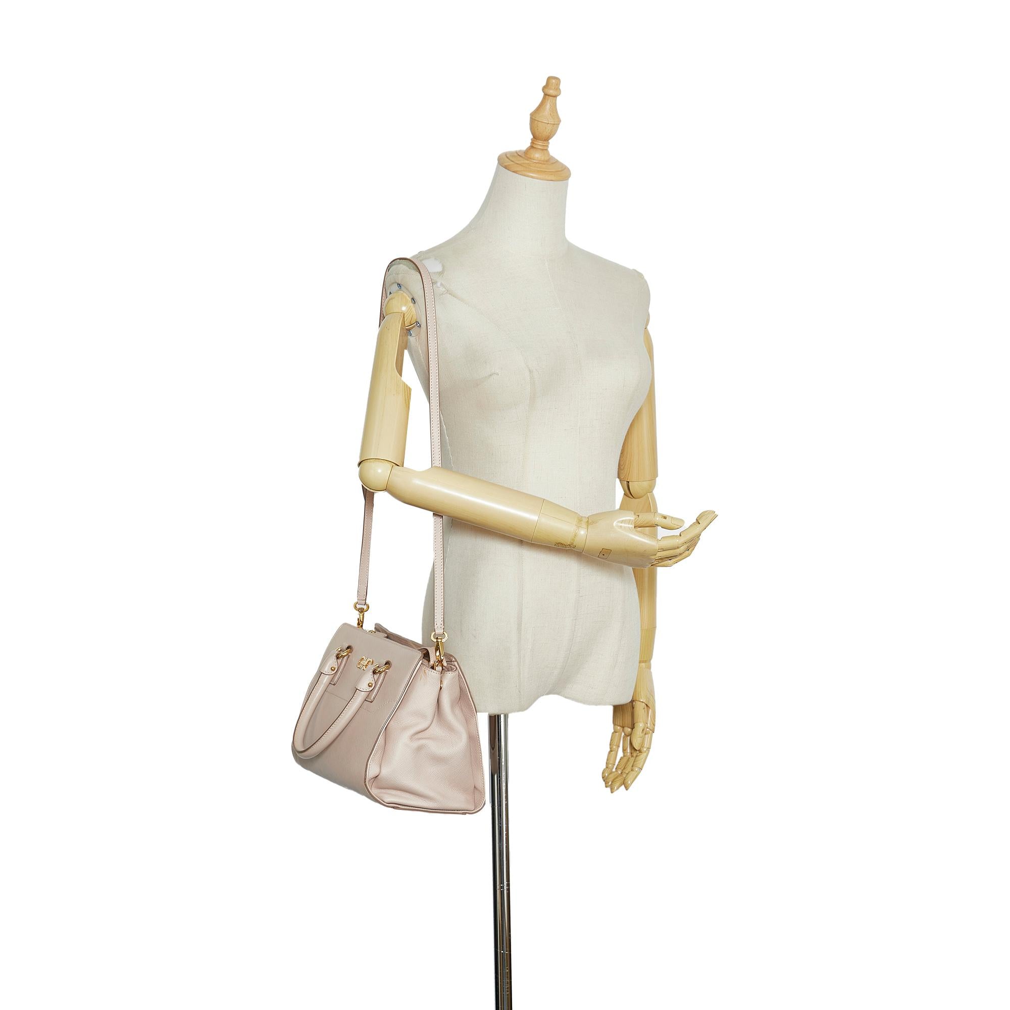 Salvatore Ferragamo Gancini Satchel (SHG-3HPfQP)