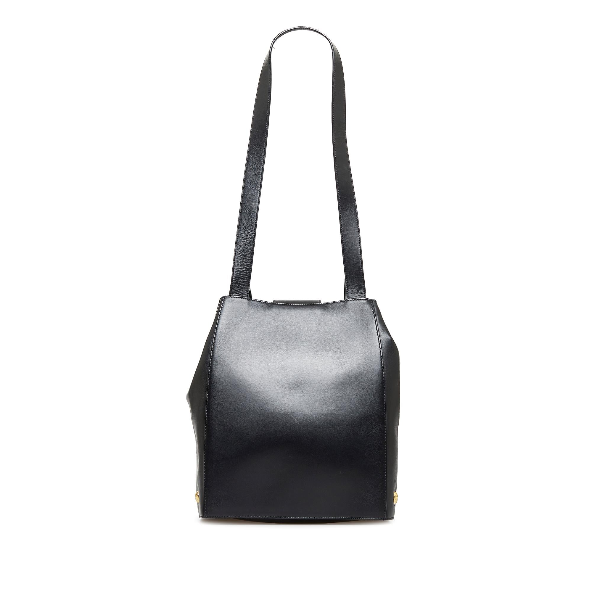 Salvatore Ferragamo Gancini Shoulder Bag (SHG-UAUqik)