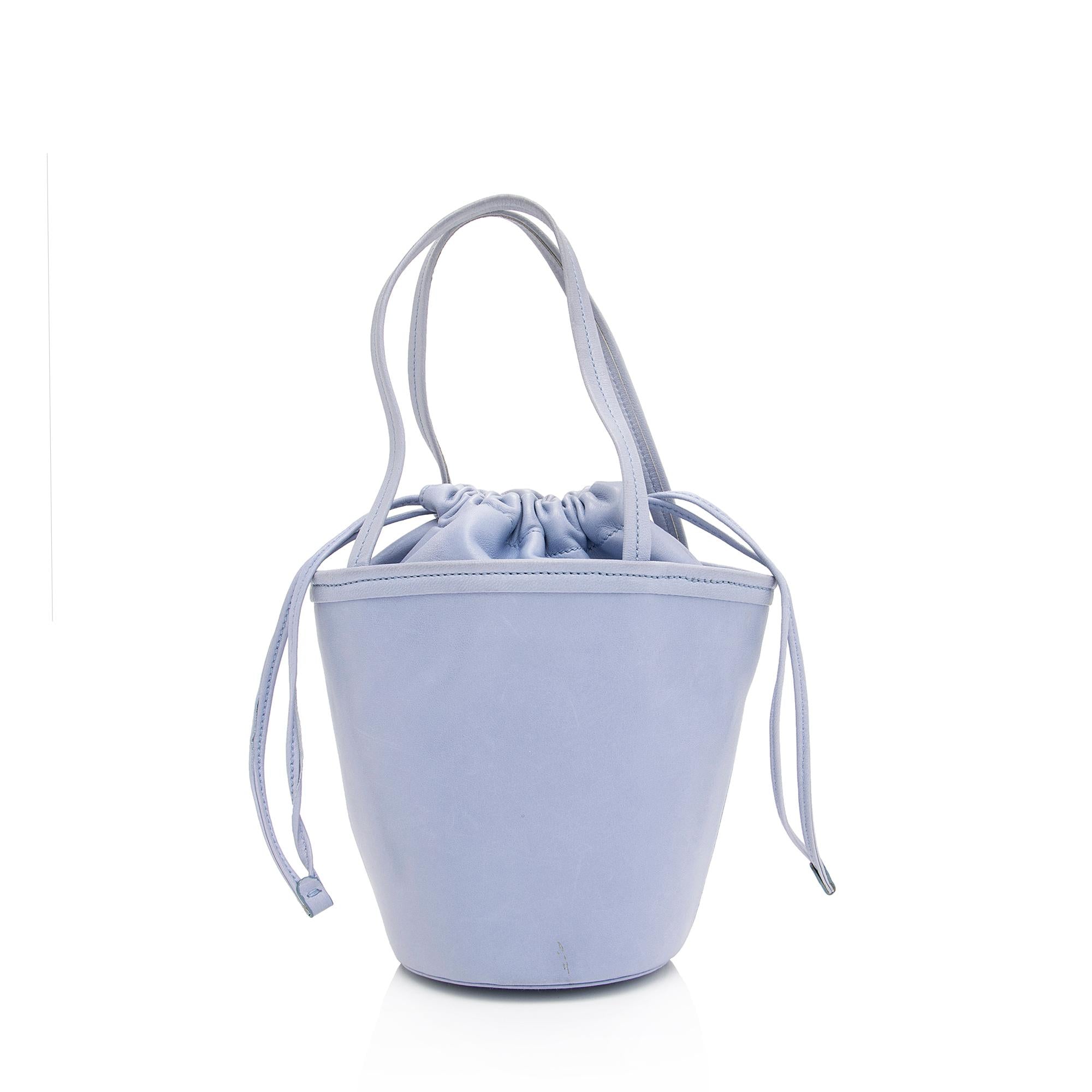 Salvatore Ferragamo Leather Bucket Bag (SHF-gD4oRu)