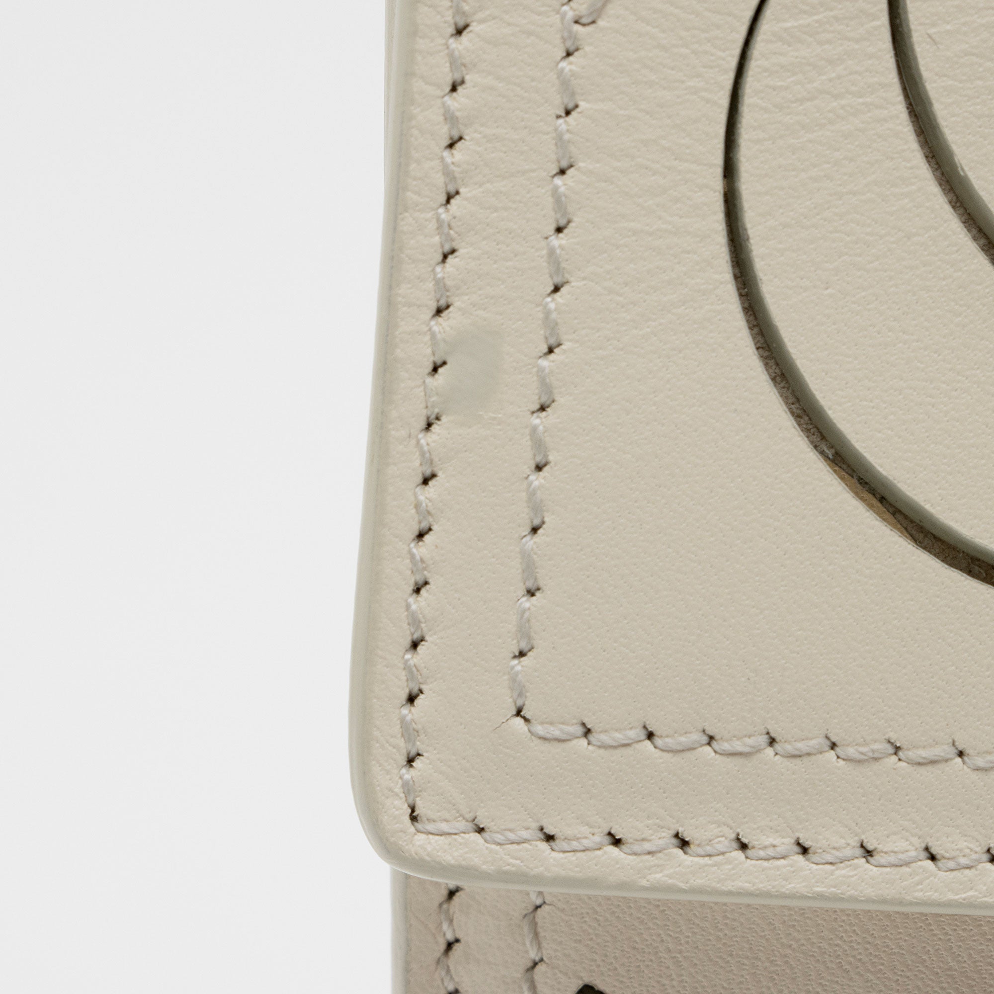 Salvatore Ferragamo Leather Laser Cut Top Handle (SHF-SMpnAH)