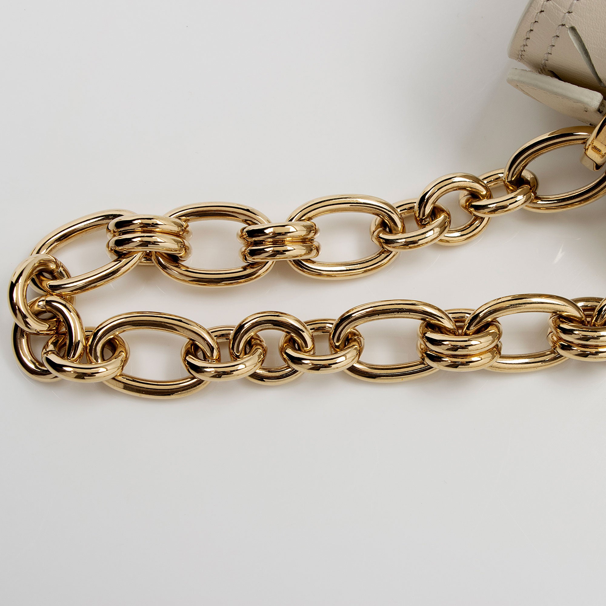 Salvatore Ferragamo Leather Laser Cut Top Handle (SHF-SMpnAH)