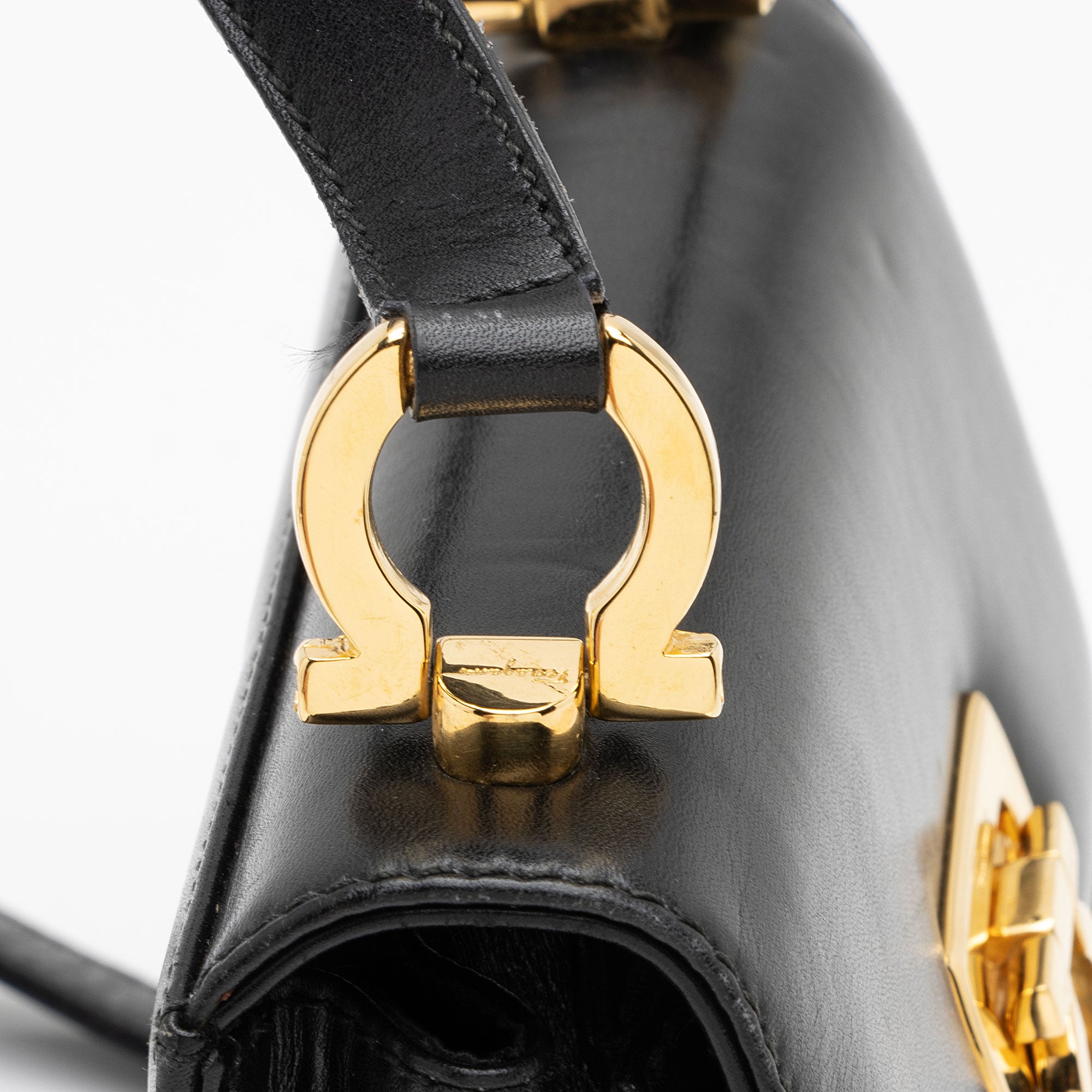 Salvatore Ferragamo Leather Gancini Convertible Small Top Handle Satchel (SHF-I9617r)