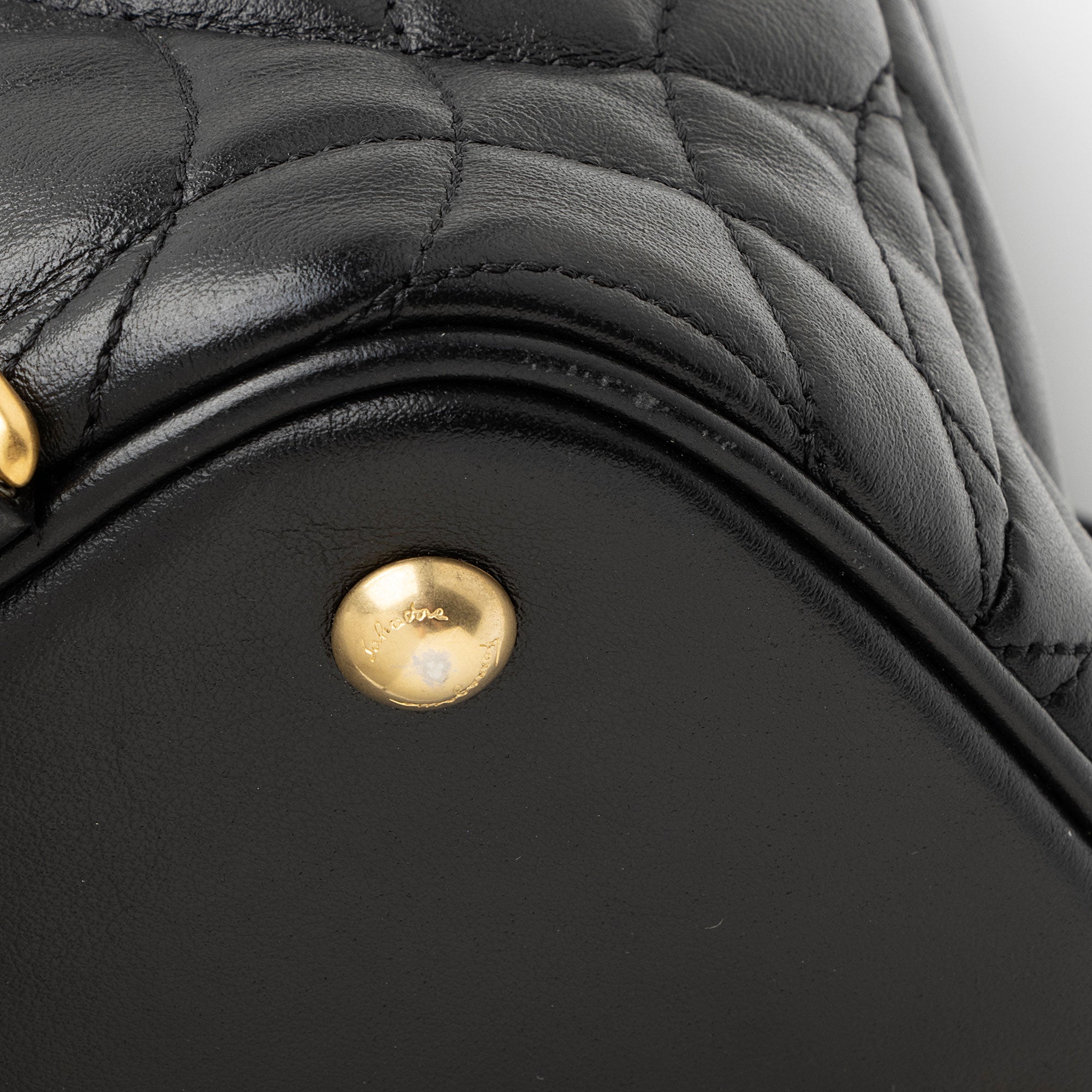 Salvatore Ferragamo Leather Gancio Chain Backpack (SHF-F2dnTU)
