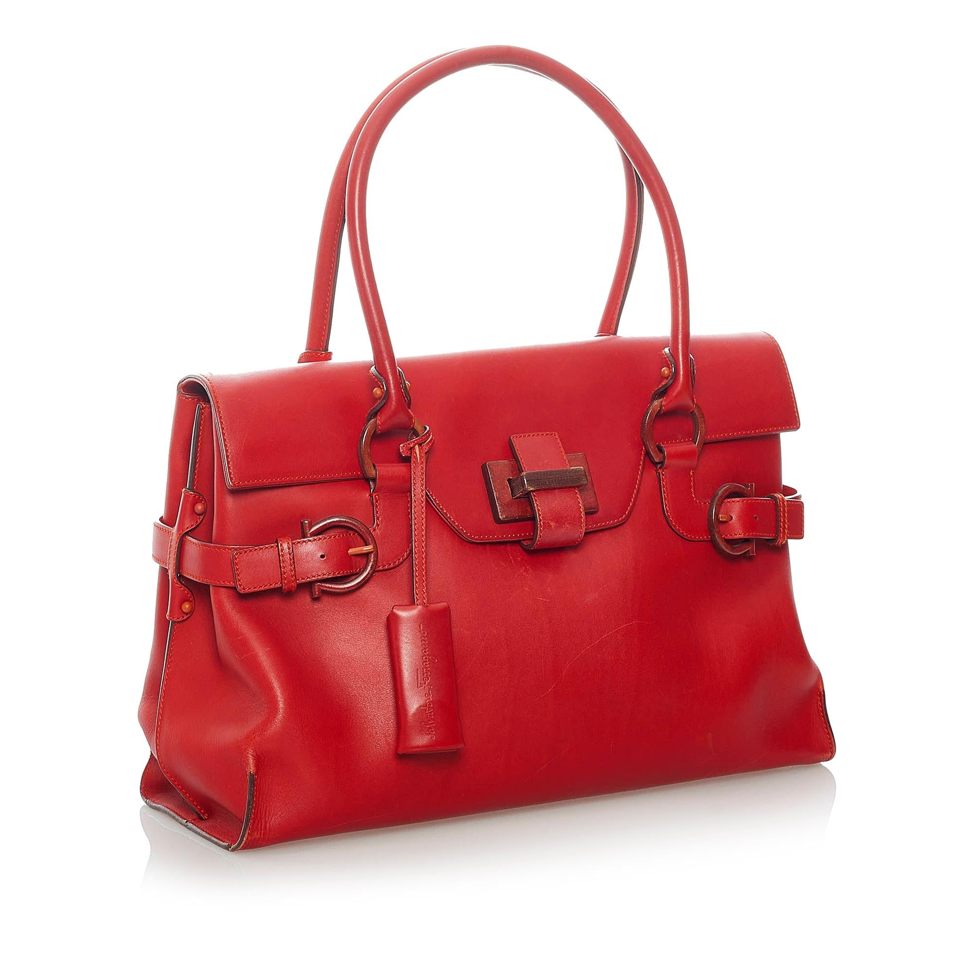 Salvatore Ferragamo Leather Handbag (SHG-Oae3DA)