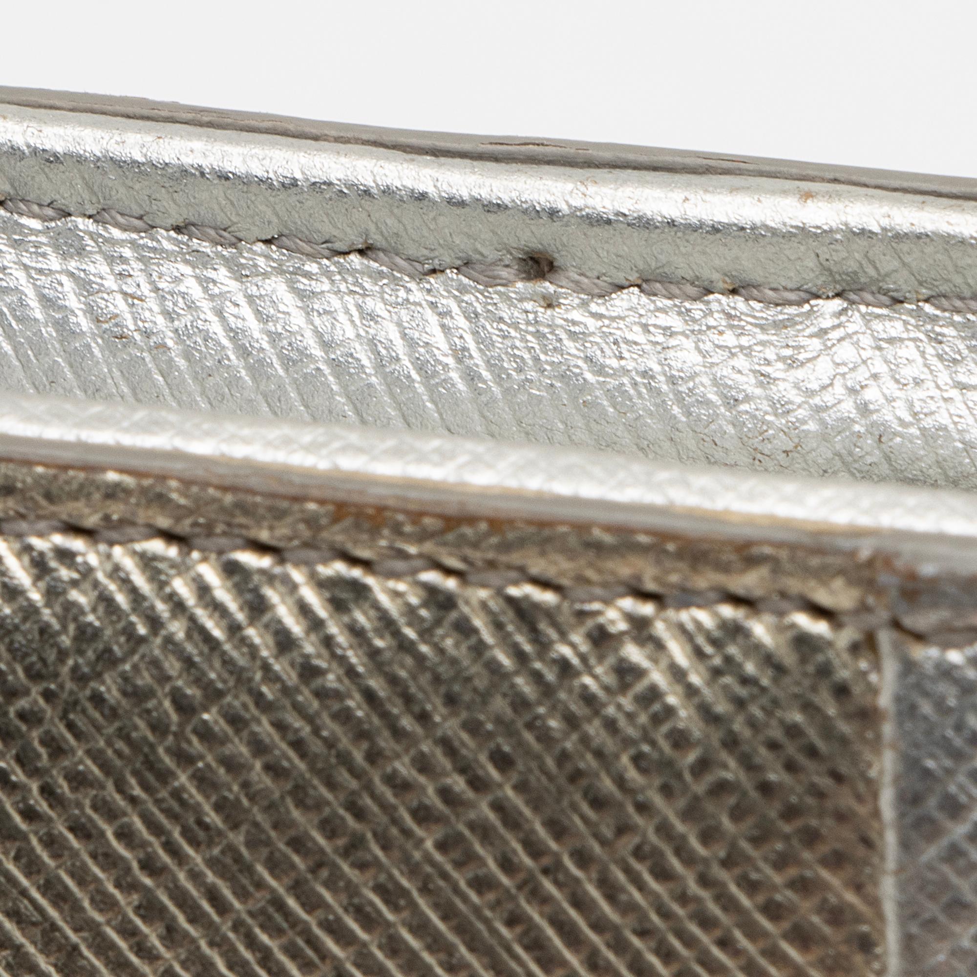 Salvatore Ferragamo Metallic Saffiano Vara Zip Continental Wallet (SHF-23110)