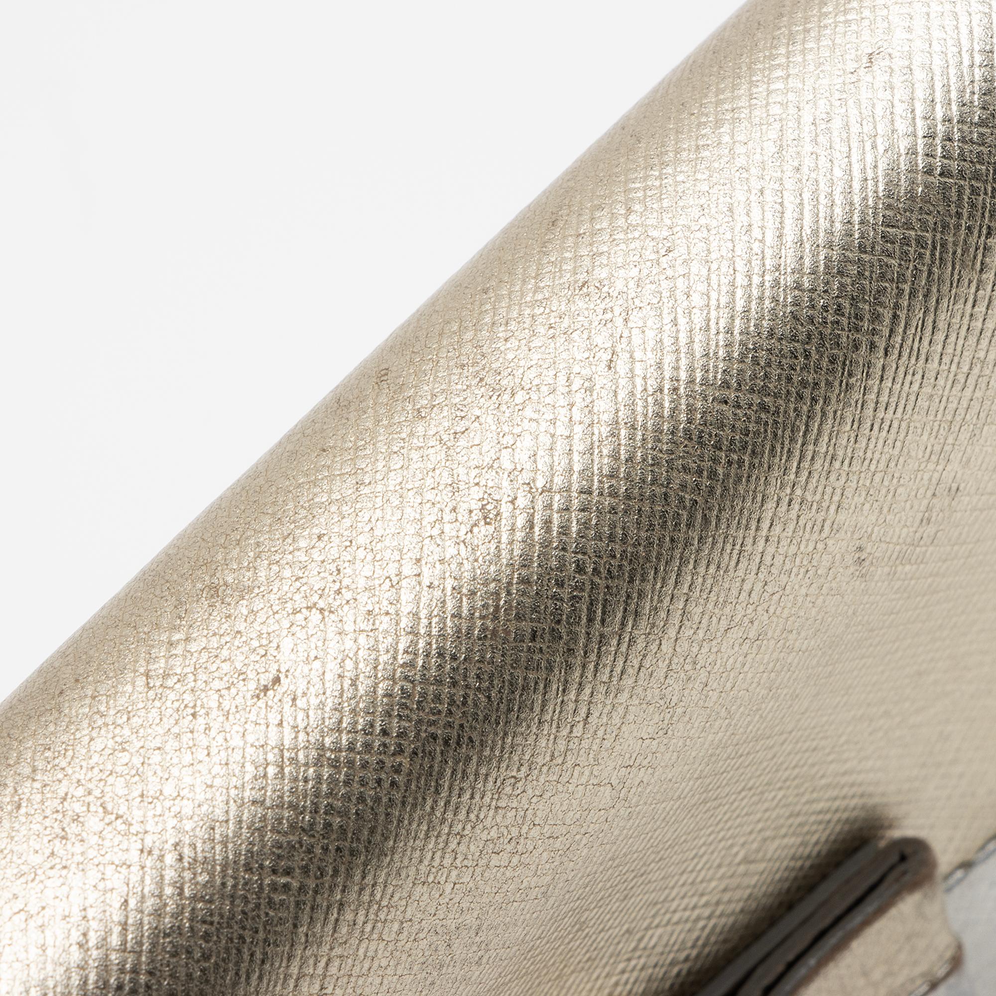 Salvatore Ferragamo Metallic Saffiano Vara Zip Continental Wallet (SHF-23110)