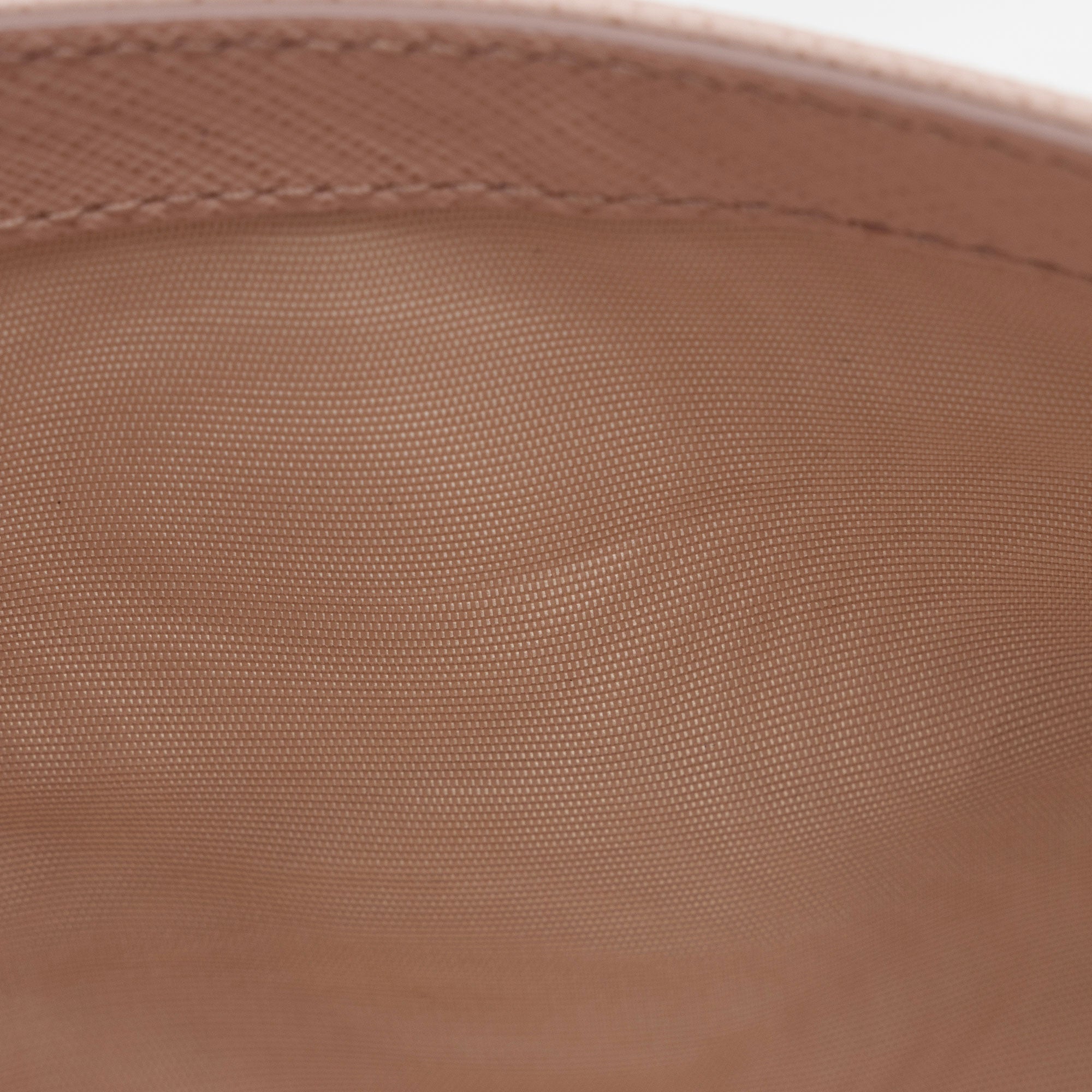 Salvatore Ferragamo Saffiano Miss Vara Mini Shoulder Bag (SHF-hCPEYM)