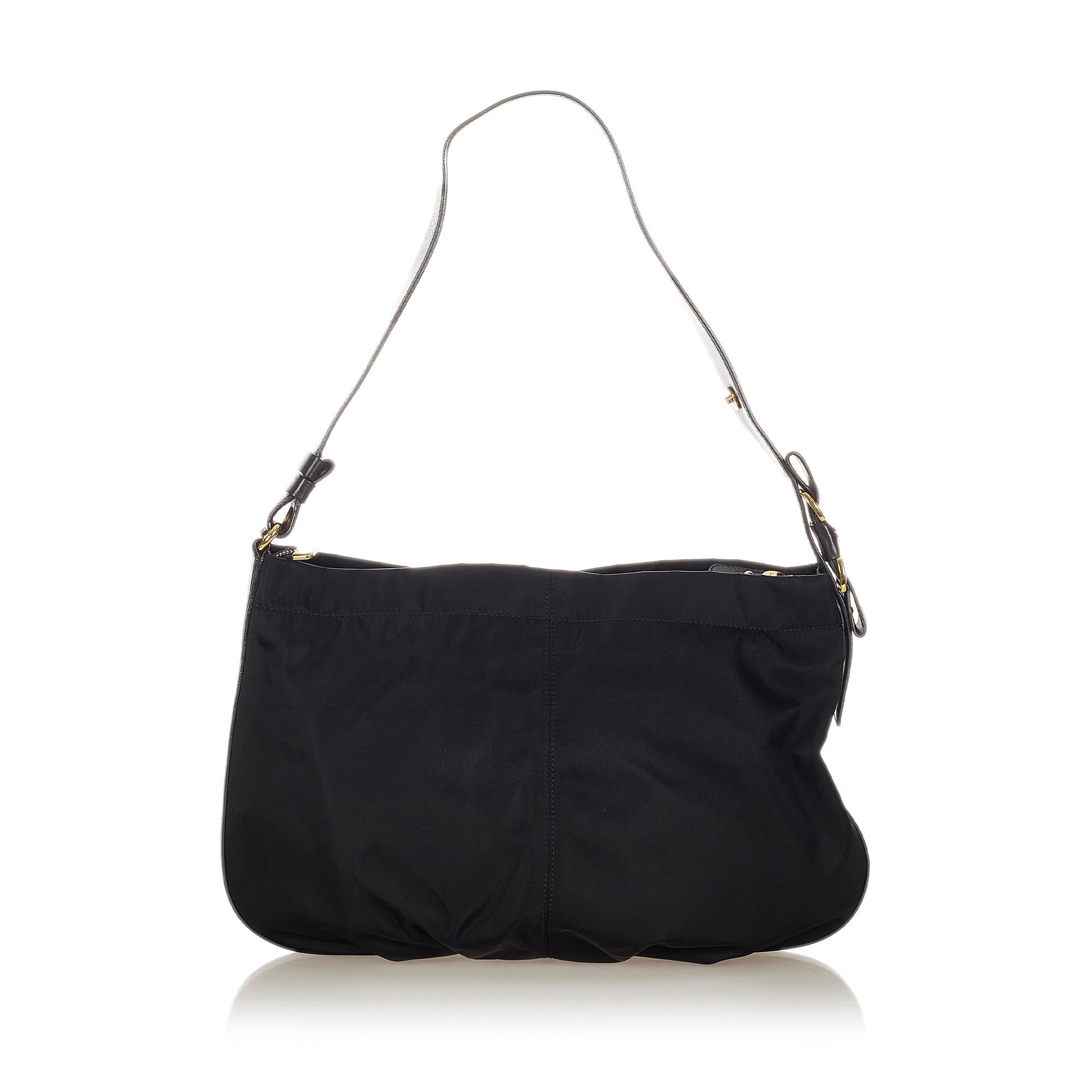 Salvatore Ferragamo Vara Nylon Shoulder Bag (SHG-37241)
