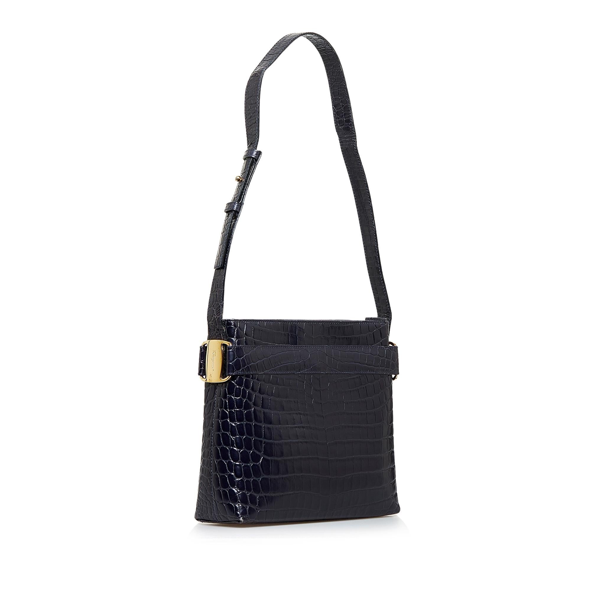 Salvatore Ferragamo Vara Shoulder Bag (SHG-GCxL97)