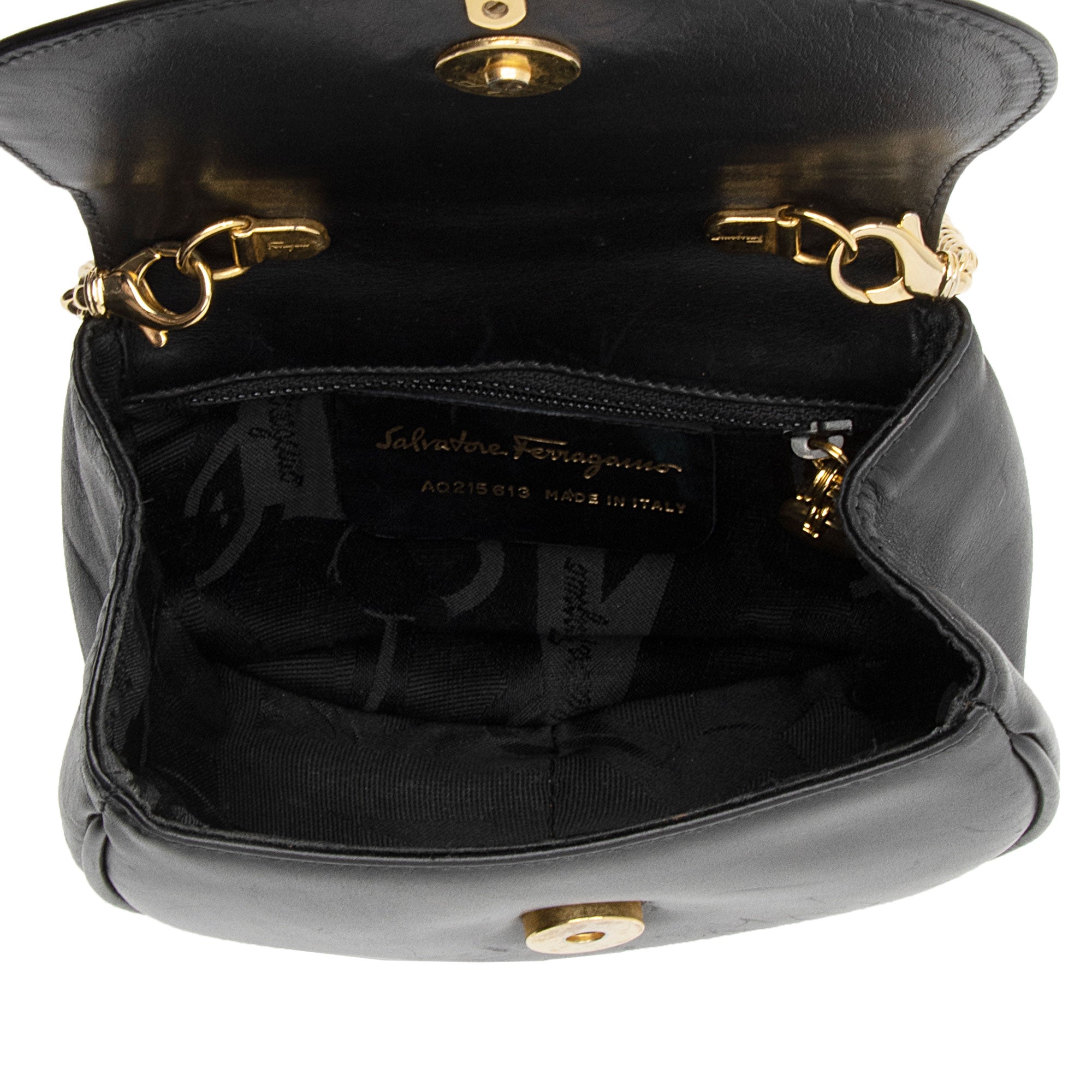 Salvatore Ferragamo Vintage Leather Gancini Convertible Mini Bag (SHF-BsHi0n)