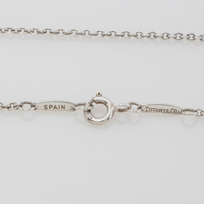 Tiffany & Co. Elsa Peretti Sterling Silver Open Heart Medium Necklace (SHF-qTnUjK)
