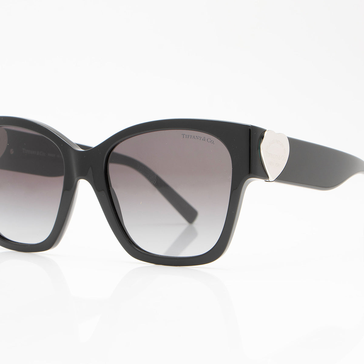 Tiffany & Co. Return to Tiffany Heart Square Sunglasses