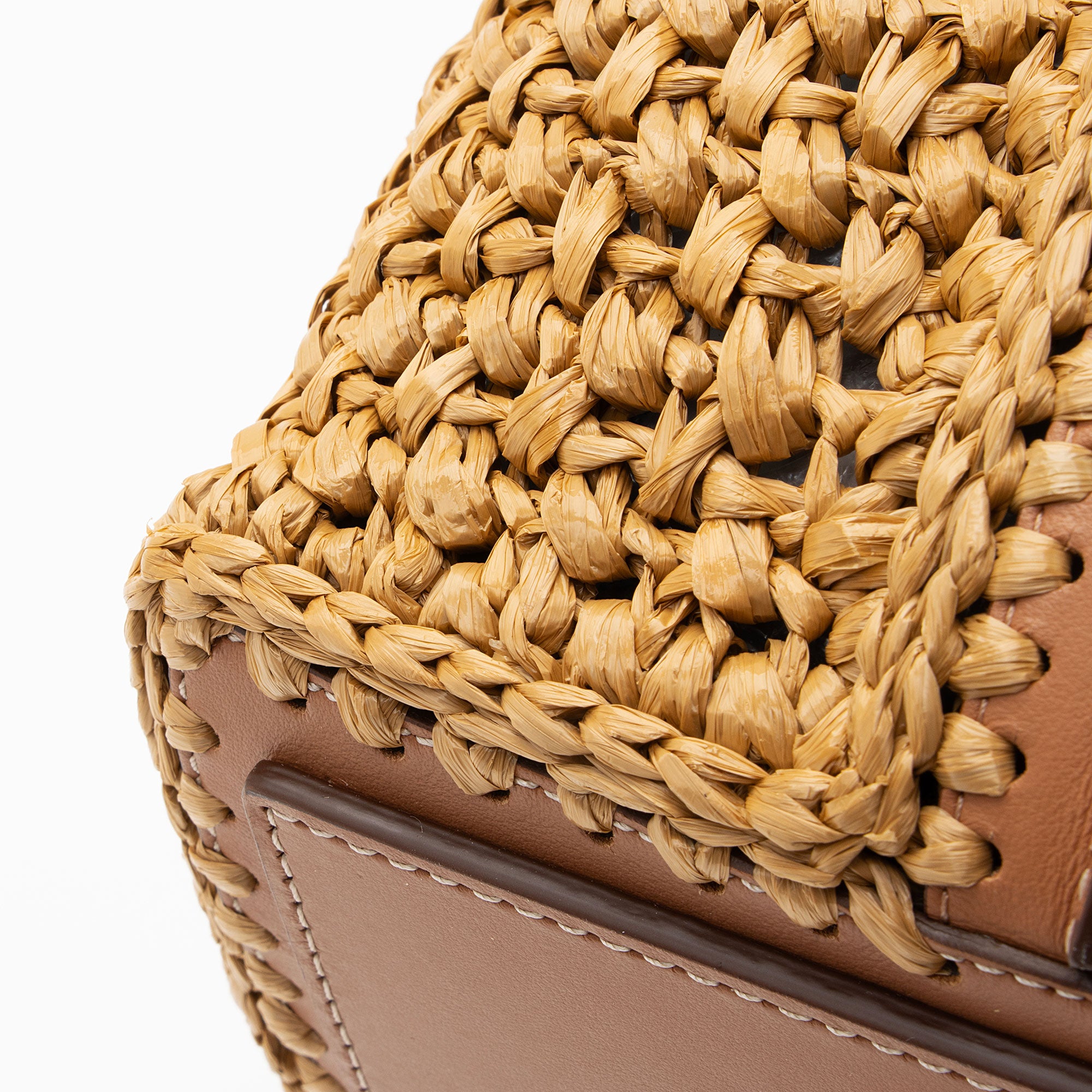 Tod's Raffia Leather Timeless T Medium Shopping Tote (SHF-z1wQMm)