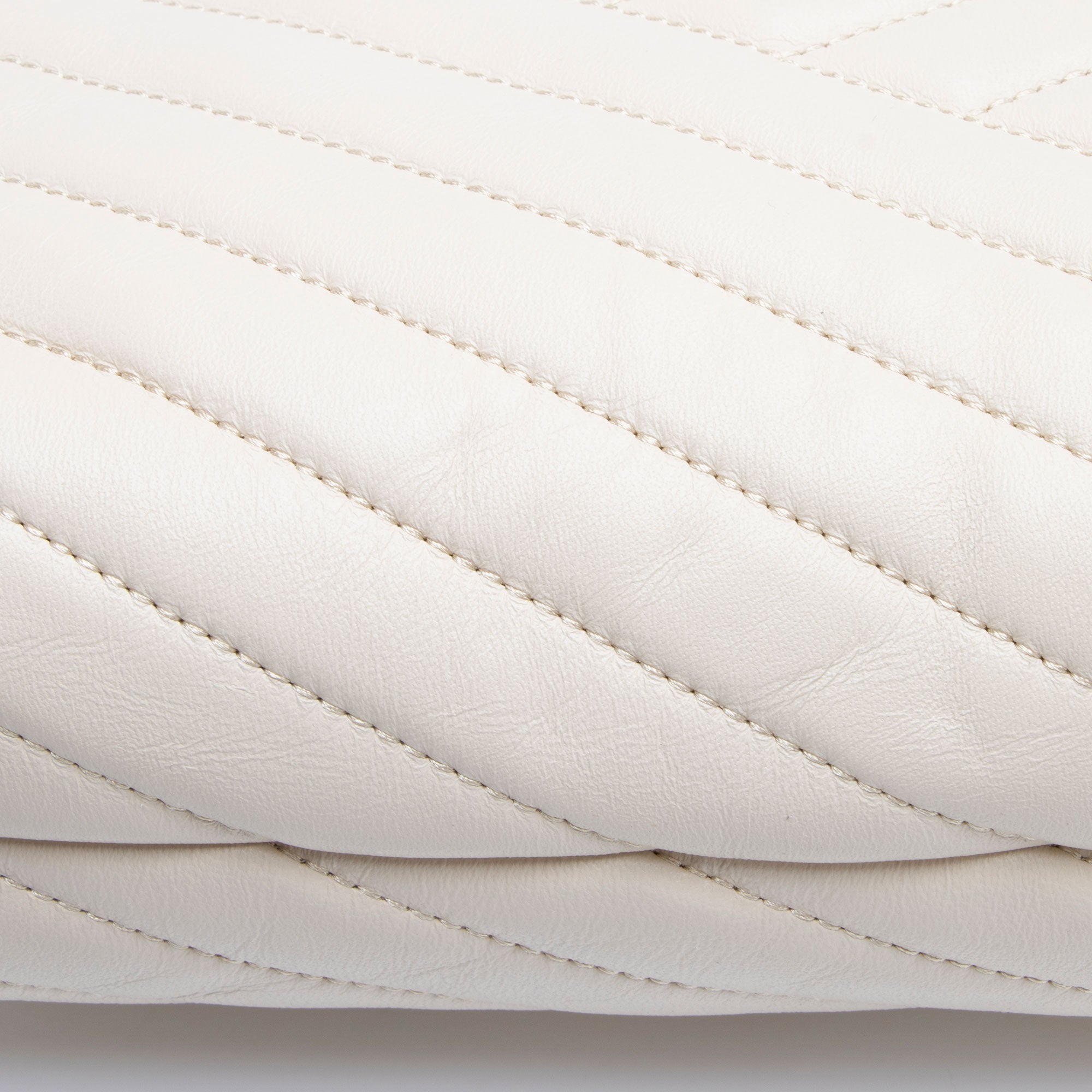 Tory Burch Chevron Leather Kira Large Shoulder Bag (SHF-BJPlAU)