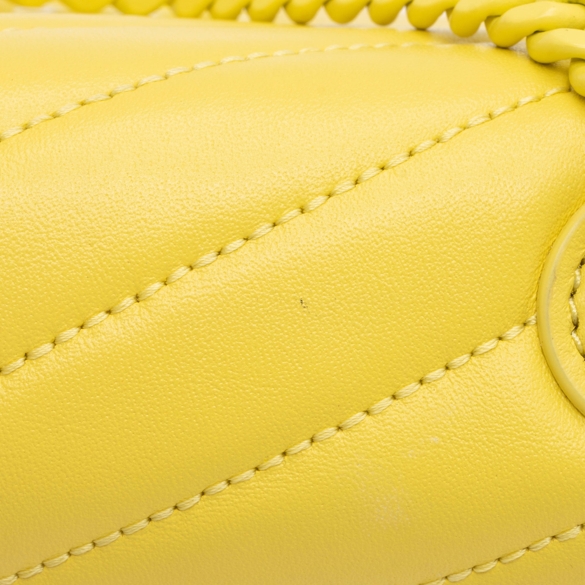 Tory Burch Chevron Leather Kira Small Convertible Shoulder Bag (SHF-RE8j0I)