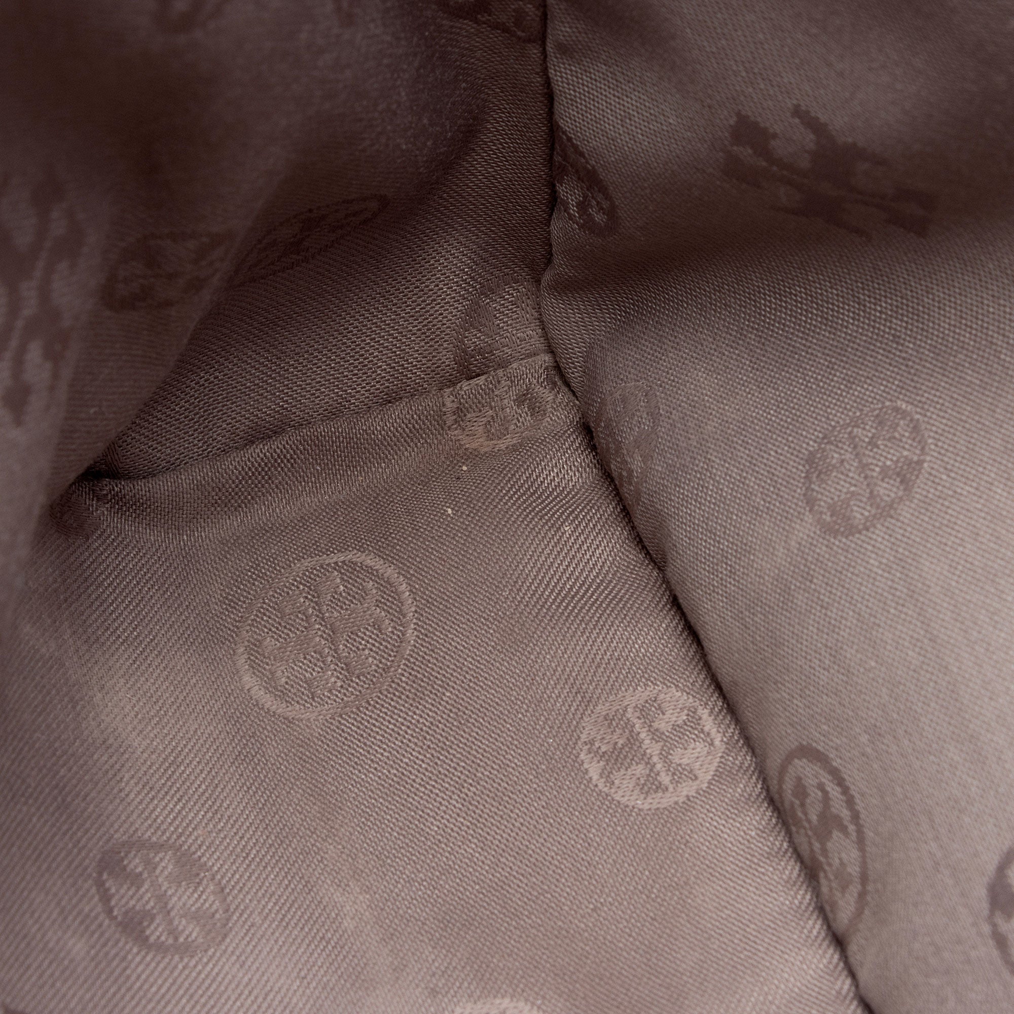 Tory Burch Leather Britten Small Slouchy Tote (SHF-3MLIBU)